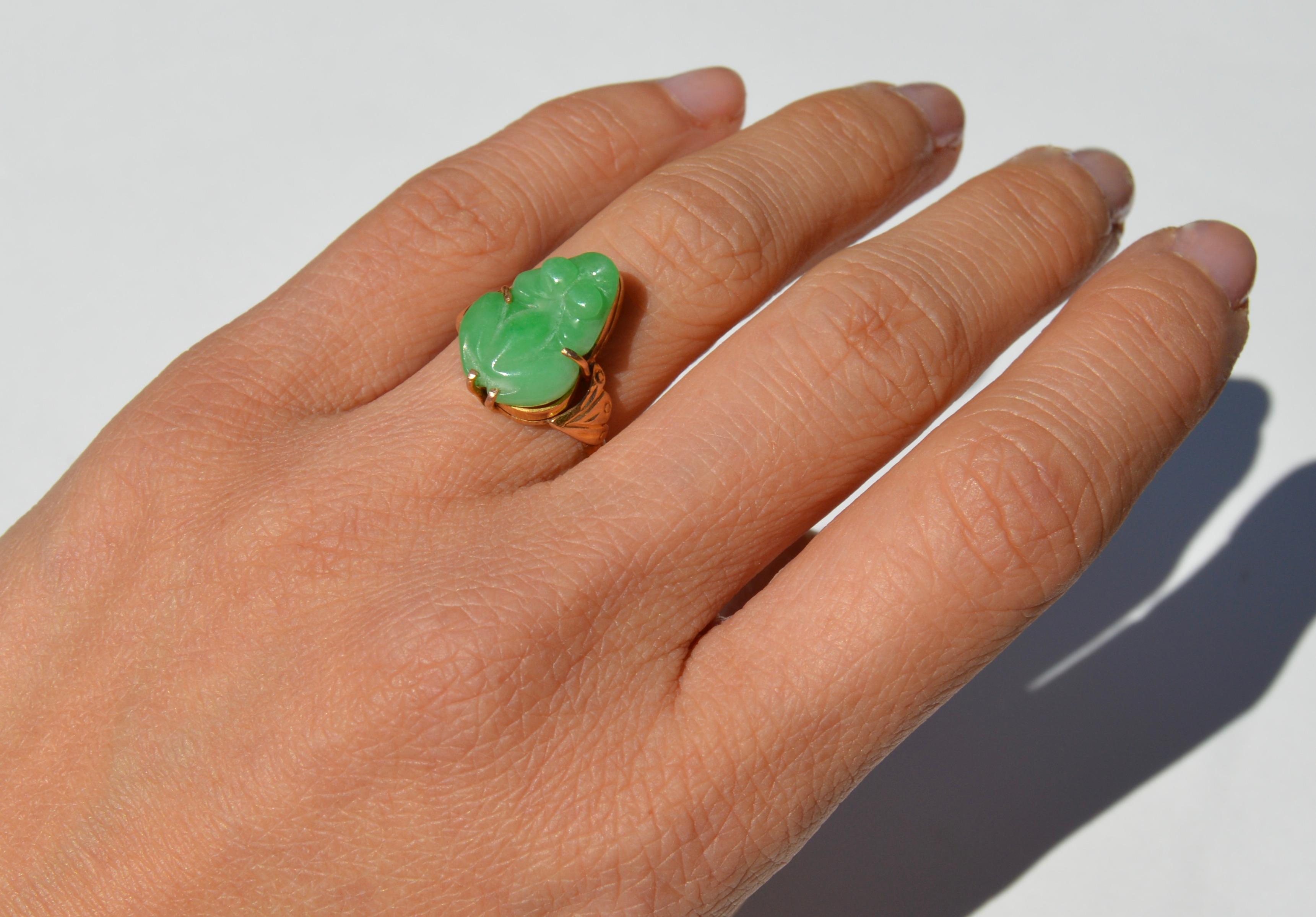 Women's Antique Art Deco Jade Frog 18 Karat Gold Ring
