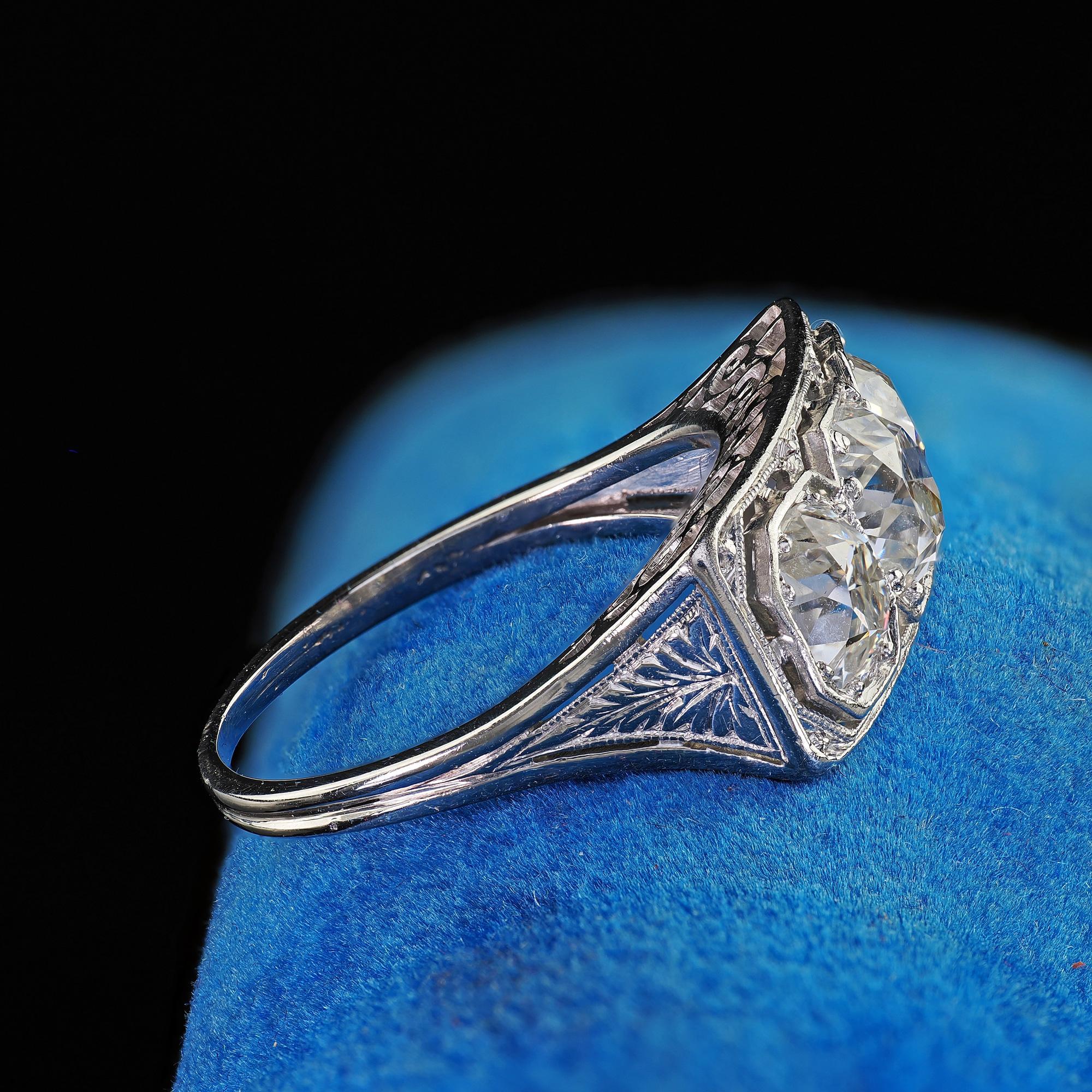 Jung & Klitz, bague Art déco ancienne à trois pierres en platine avec diamant taille vieille mine Bon état - En vente à Great Neck, NY