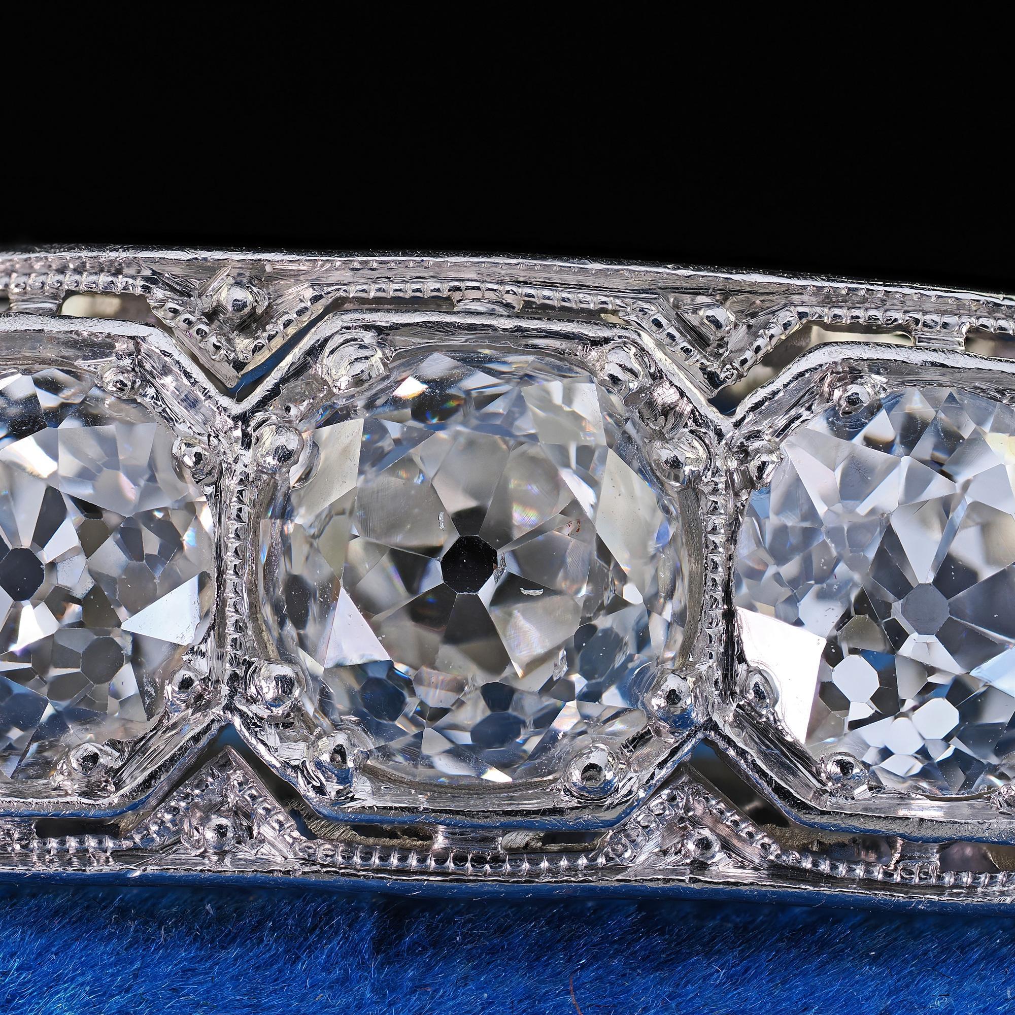 Jung & Klitz, bague Art déco ancienne à trois pierres en platine avec diamant taille vieille mine en vente 1