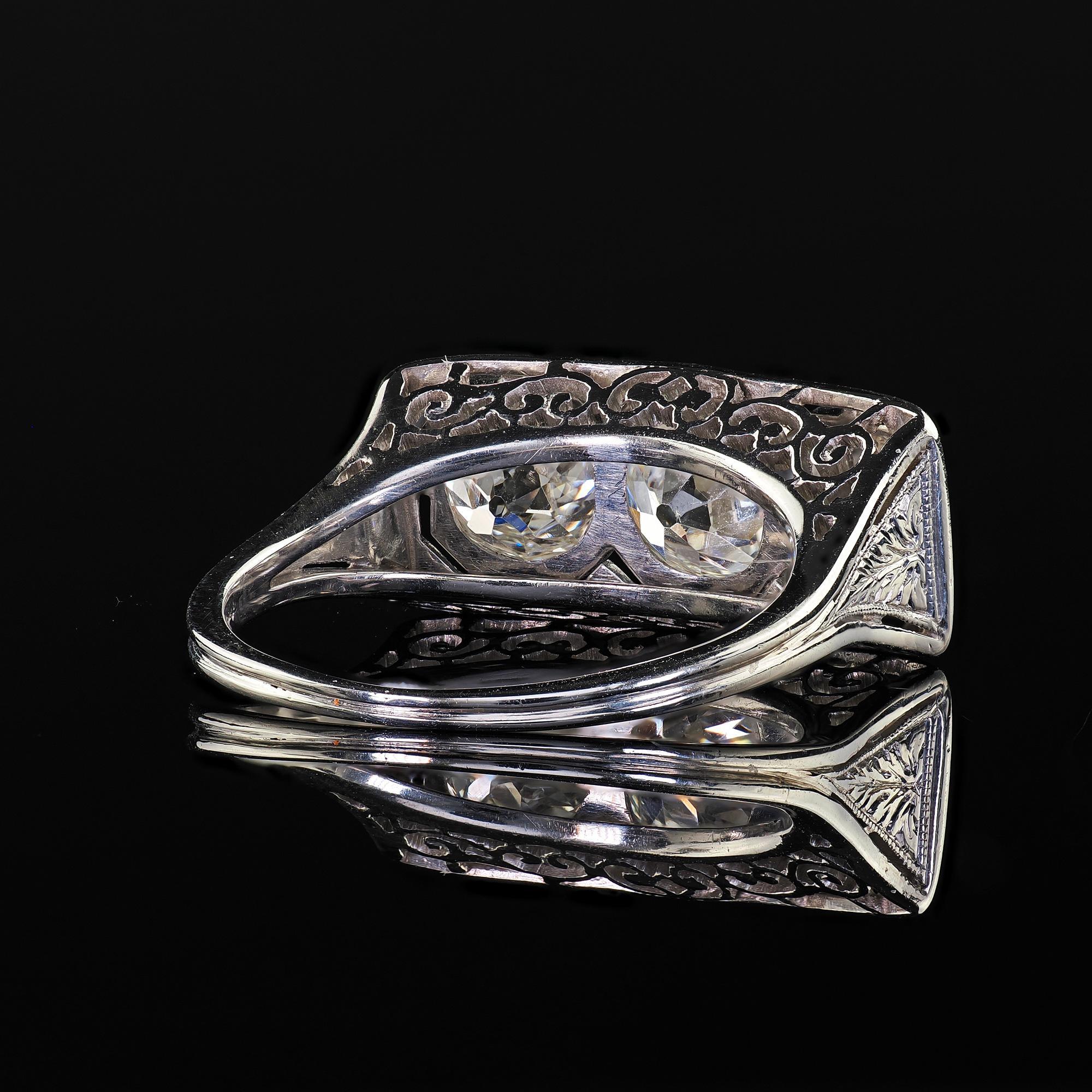 Jung & Klitz, bague Art déco ancienne à trois pierres en platine avec diamant taille vieille mine en vente 4