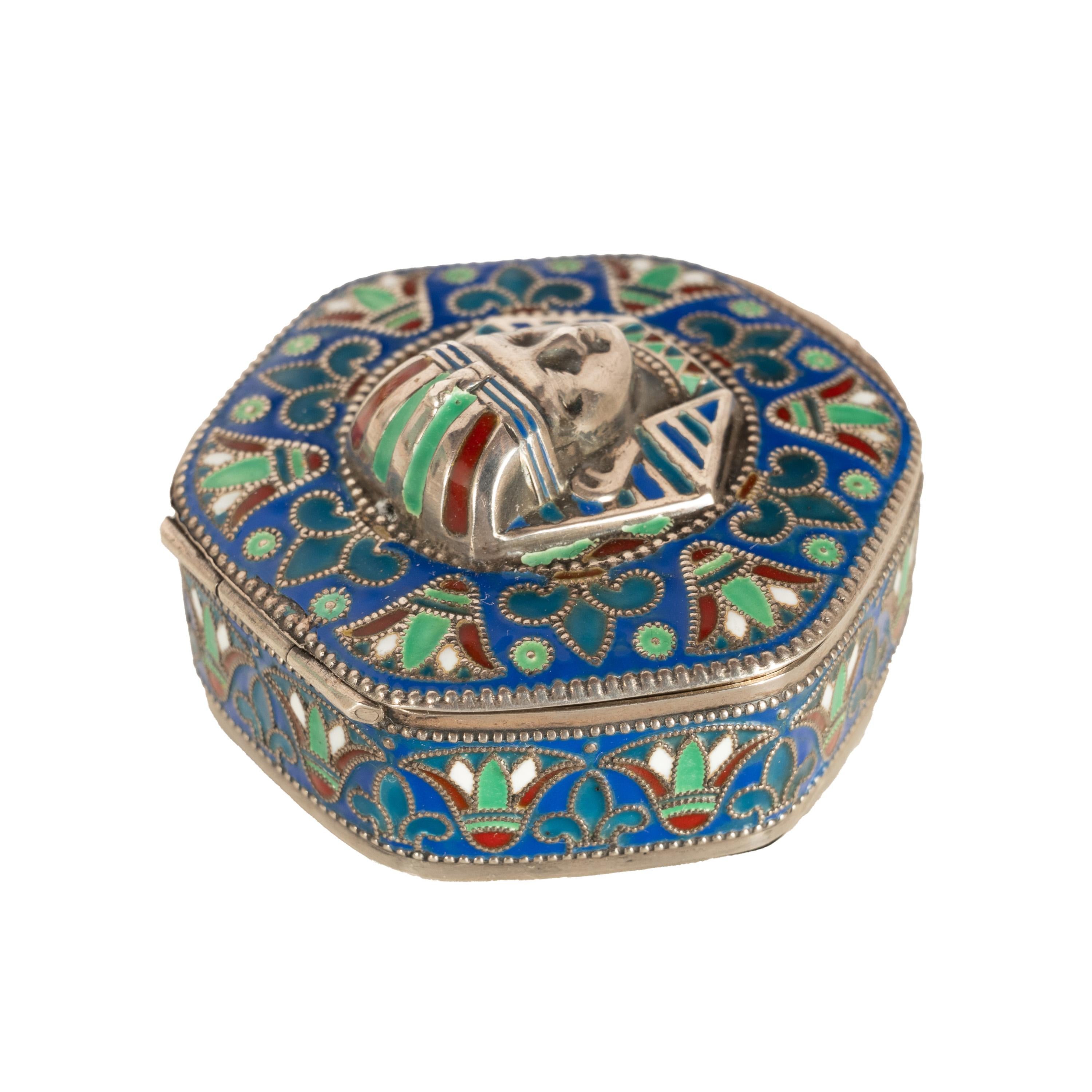 Antike Art Deco König Tut ägyptische Wiedergeburt Silber vergoldet Emaille Cloisonne Box 1925 (Cloisonné) im Angebot