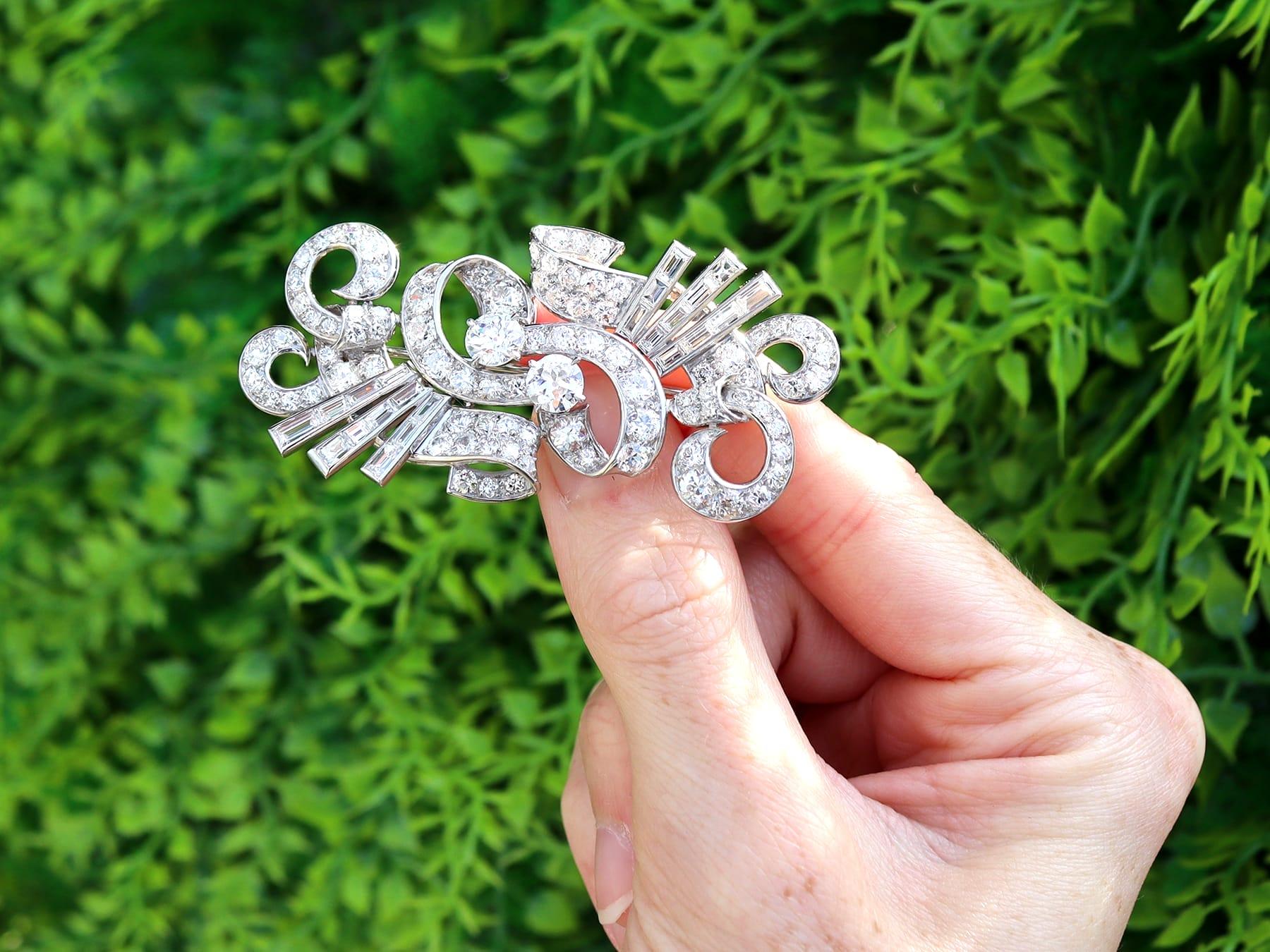 A stunning, impressive and large antique Art Deco 9.68 carat diamond and platinum brooch; part of our diverse Art Deco diamond jewelry collections.

This stunning, fine and impressive antique diamond brooch has been crafted in platinum.

The