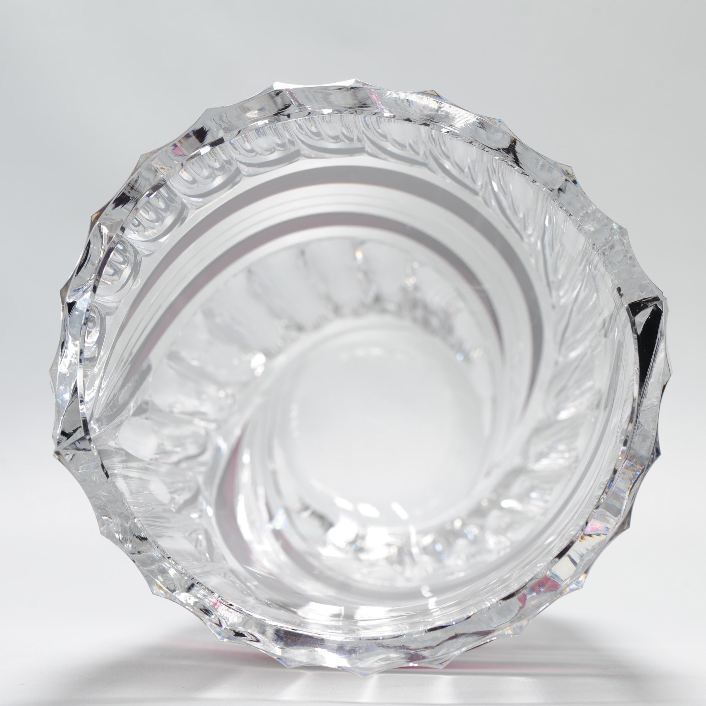 Antiguo jarrón Art Decó Leerdam o Val Saint Lambert de cristal rojo Cristall belga en venta 3