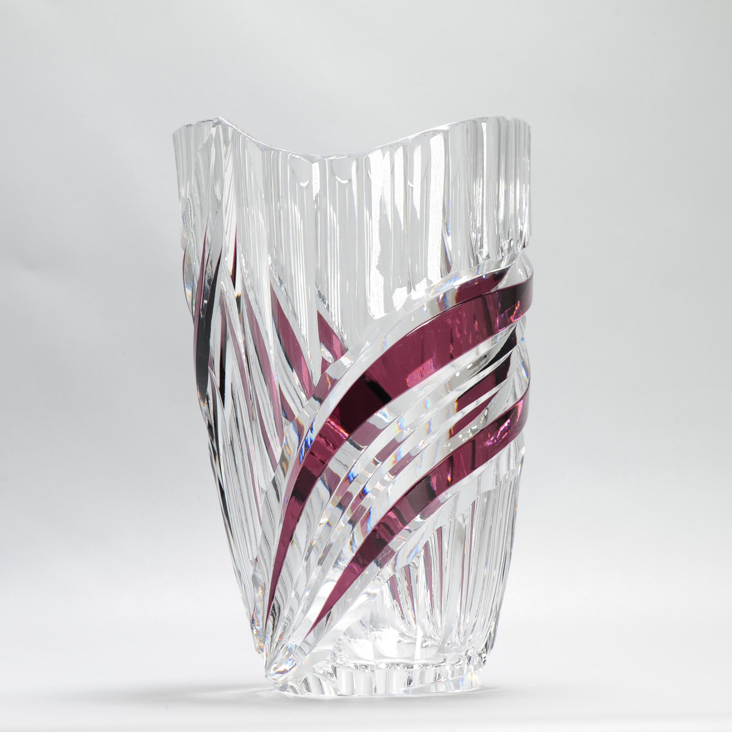 Antiguo jarrón Art Decó Leerdam o Val Saint Lambert de cristal rojo Cristall belga en venta 2