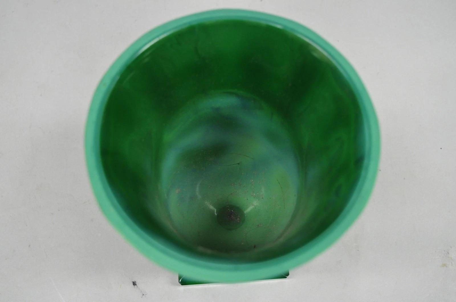 Arte Antiques Art Deco Malachite Jade Green Verre Tchèque Piédestal Vase avec Oiseau en vente 2
