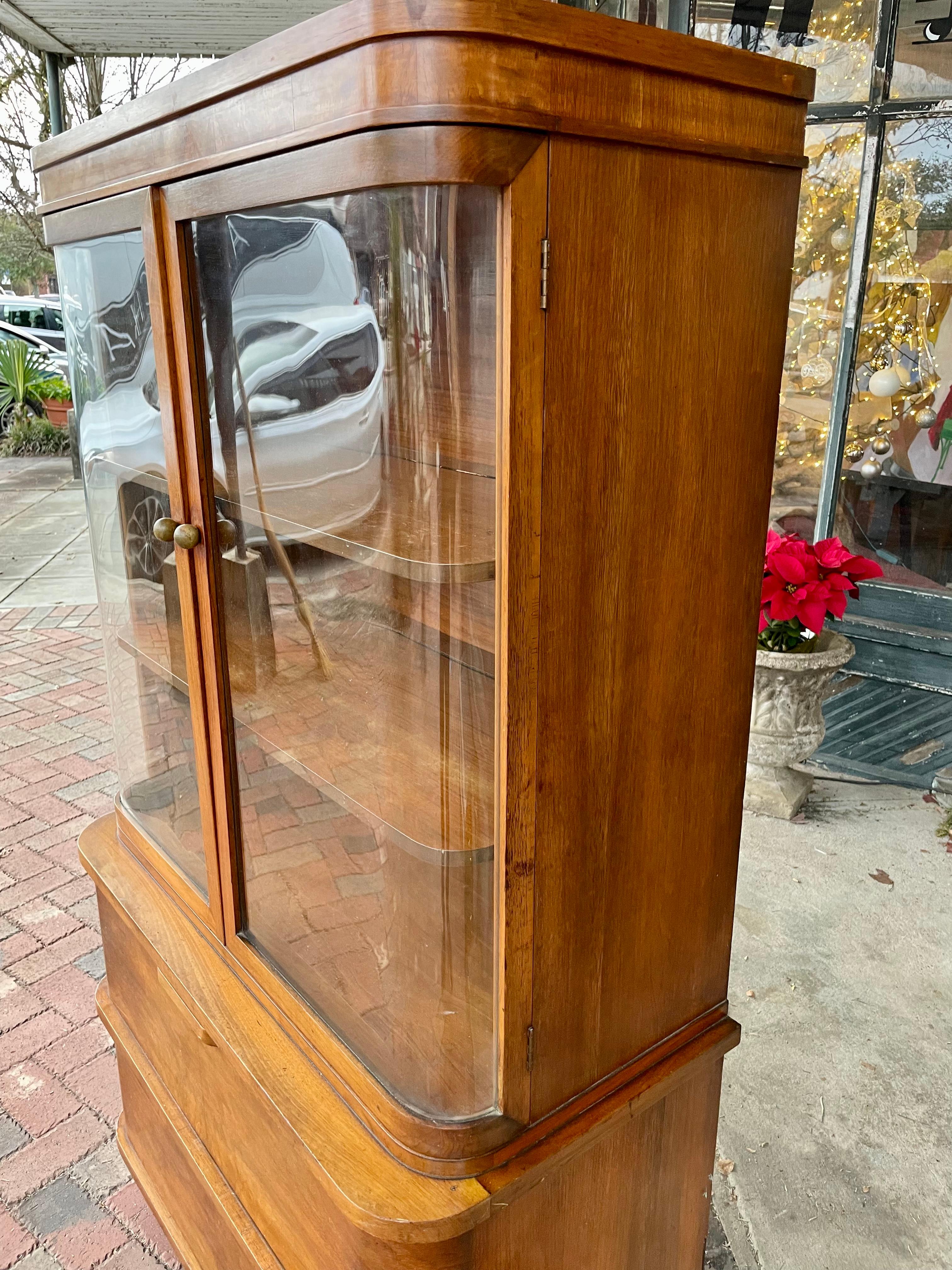 Antique Art Deco Moderne Walnut Vitrine Display Cabinet with Curved Glass Doors 2
