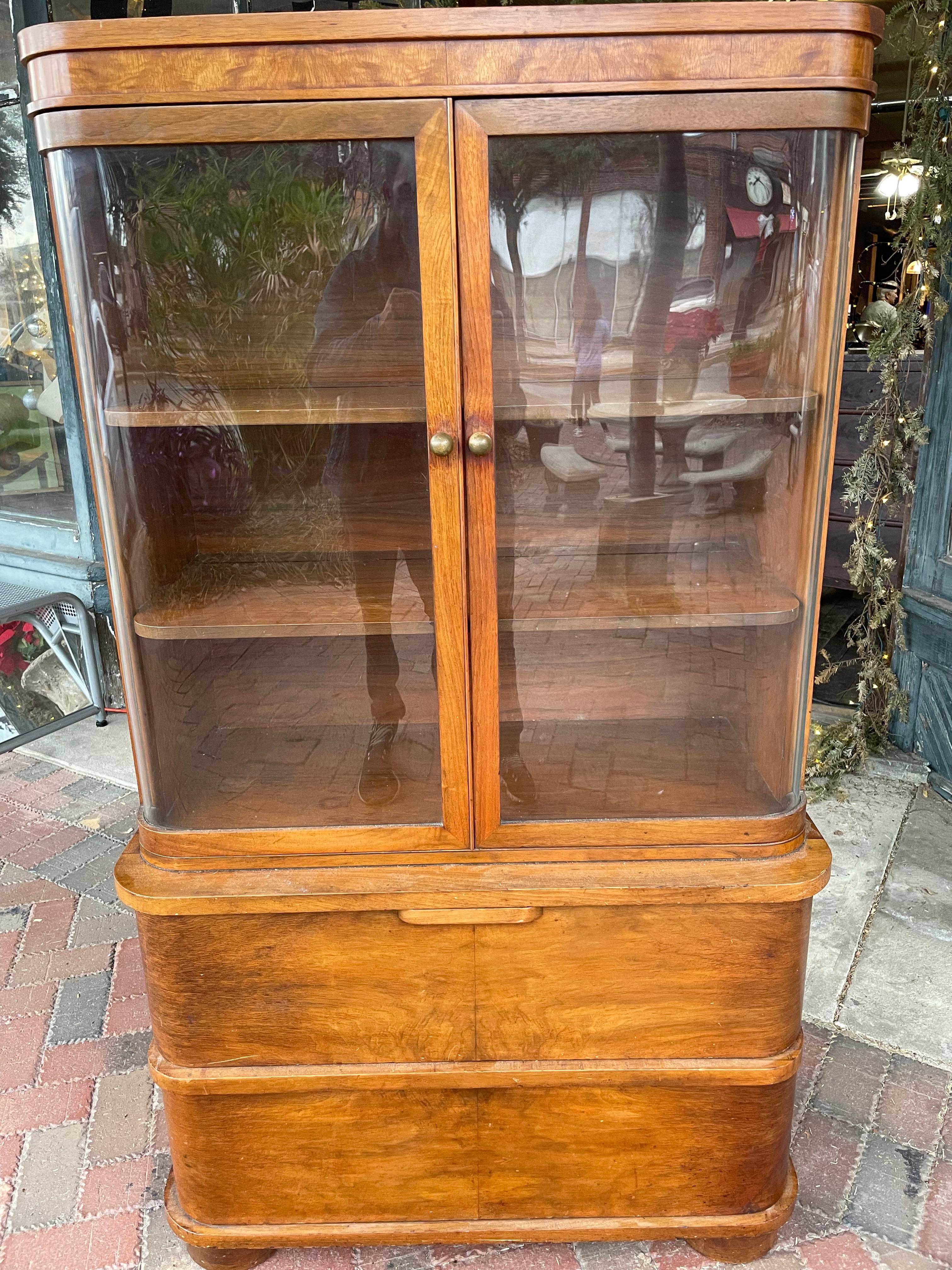 American Antique Art Deco Moderne Walnut Vitrine Display Cabinet with Curved Glass Doors