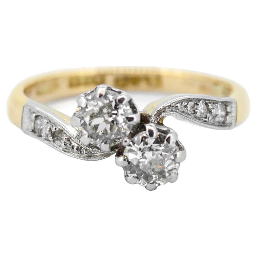 Antiker Art Deco Moi et Toi Natürlicher Diamant-Twist-Ring 18k im Angebot