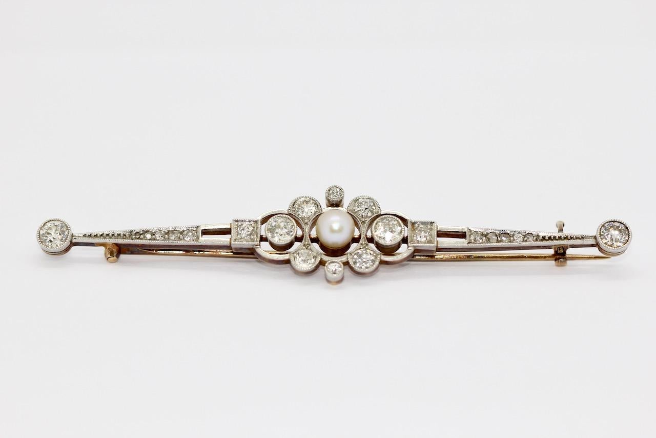 Step into the Art Deco era, when craftsmanship and style went hand in hand, and flaunt yourself with this magnificent bar brooch that embodies both history and art.

Every detail of this brooch reflects the Art Deco aesthetic - from the clean