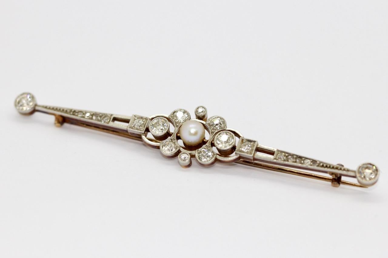 Antique Art Deco, Nouveau, Gold and Platinum Bar Brooch with Diamonds and Pearl For Sale 1