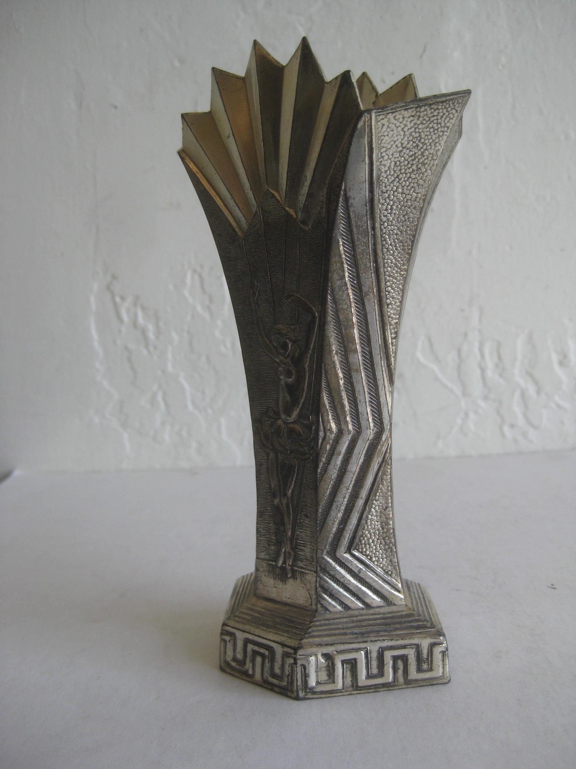 Antique Art Deco Nude Dancer Ballerina Figural Fan Shaped Greek Key Metal Vase In Good Condition For Sale In San Diego, CA