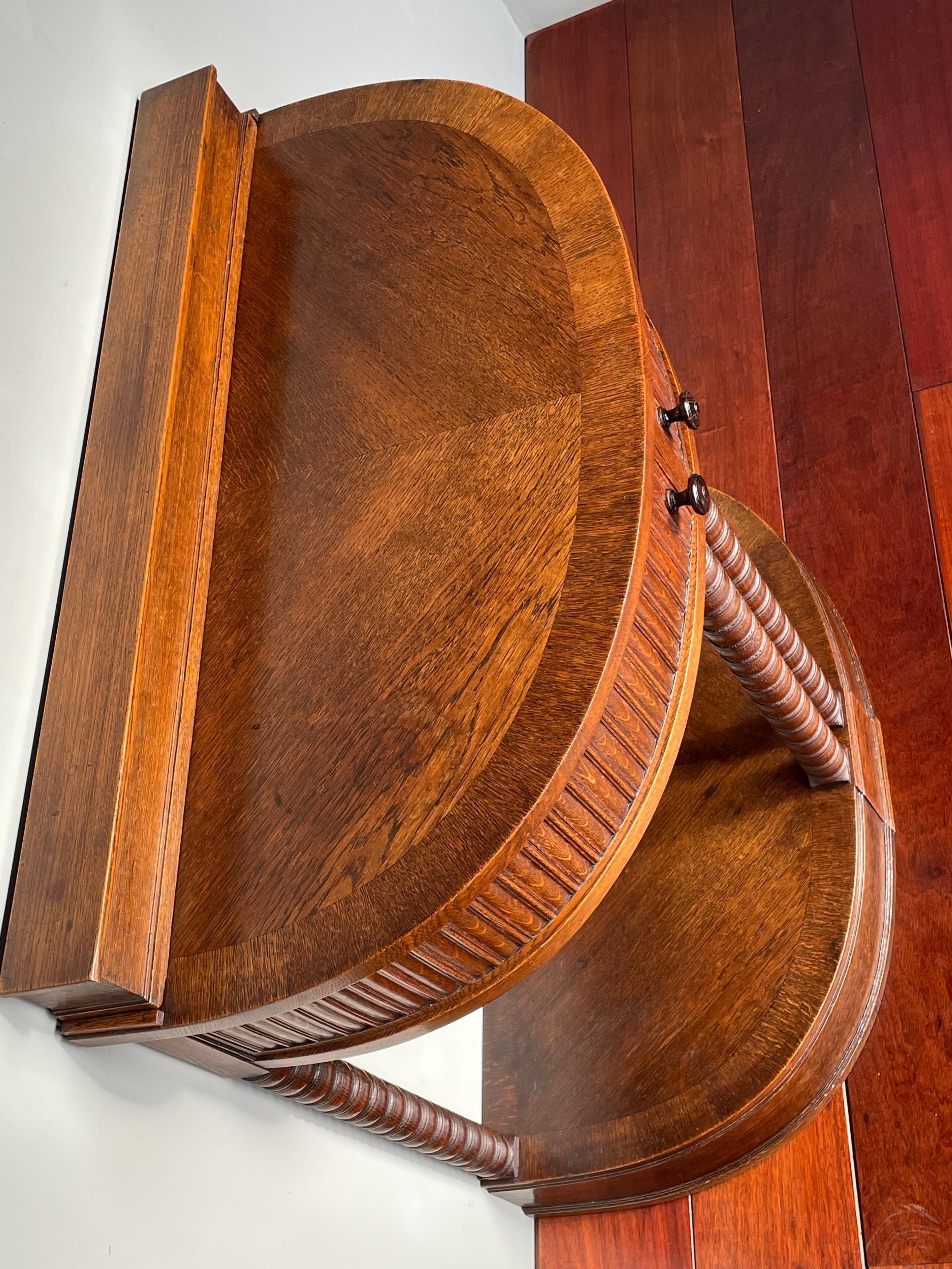 Table d'appoint / console en Oak Antique Art Deco avec tiroirs arrondis et superbe Patina en vente 4