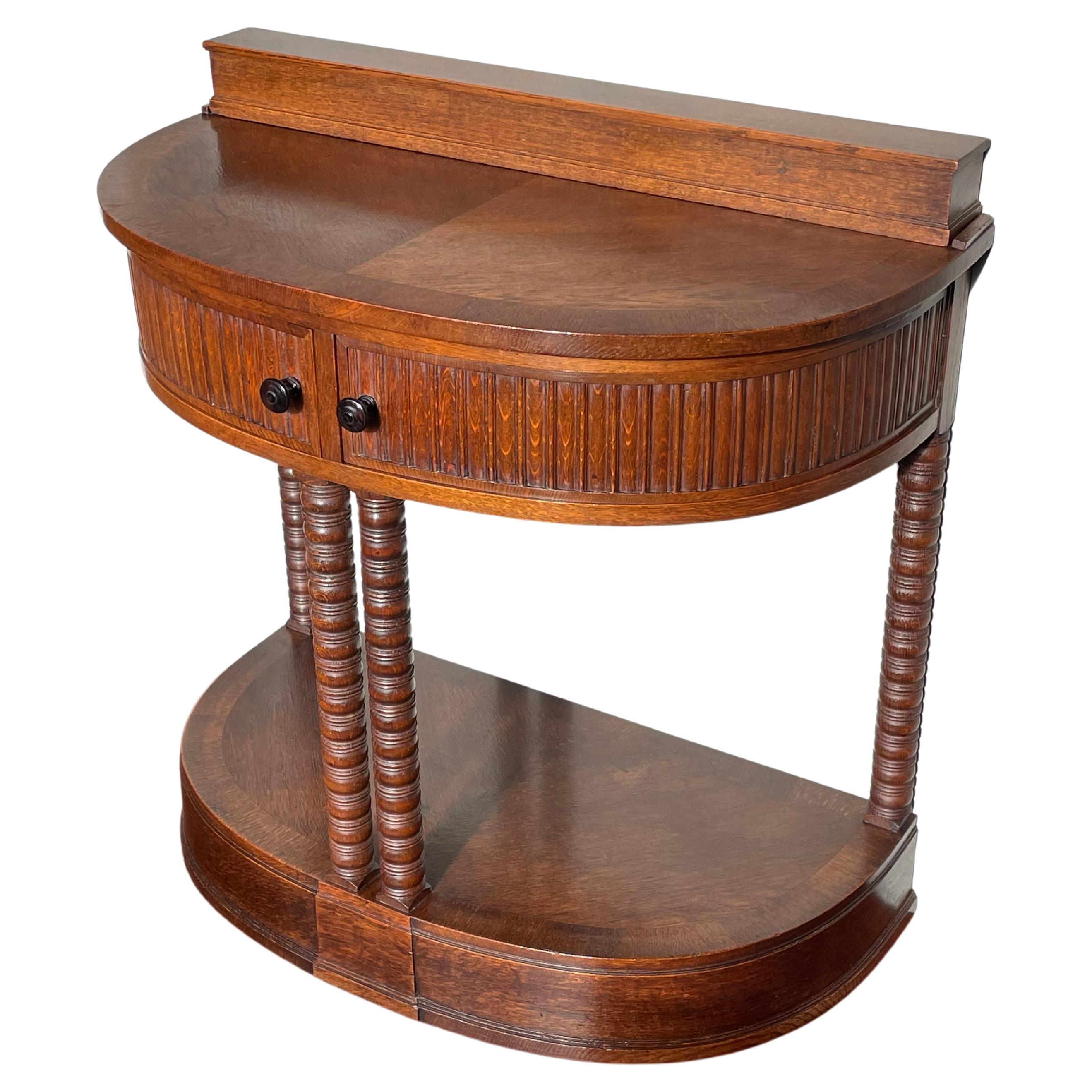 Table d'appoint / console en Oak Antique Art Deco avec tiroirs arrondis et superbe Patina