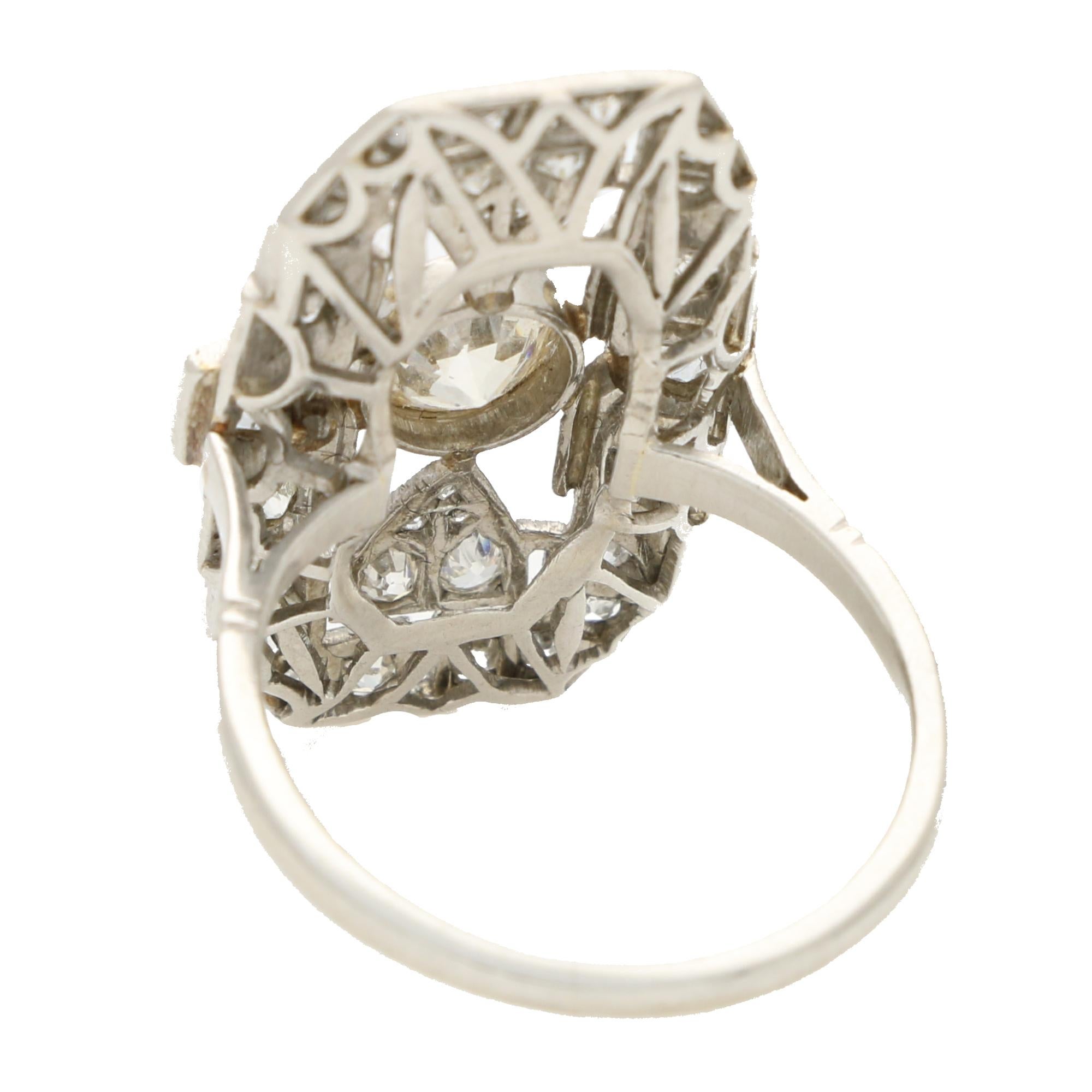 Antique Art Deco Old Cut Diamond Dress Ring Set in Platinum In Good Condition For Sale In London, GB