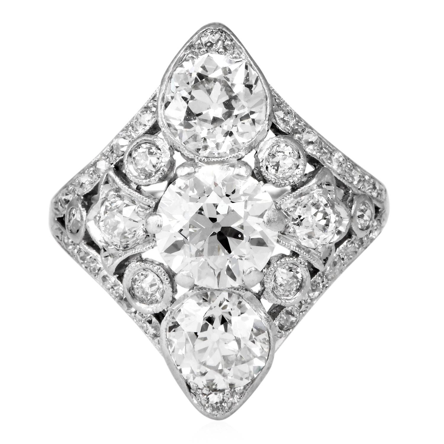 ANTICO Anello Navette in platino con diamante da 3,35 carati, in stile Art Deco Old European Cut In condizioni ottime in vendita a Miami, FL