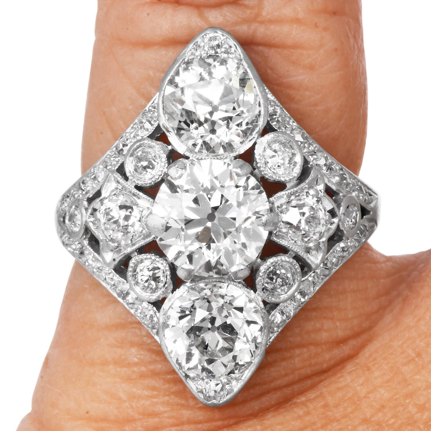 ANTICO Anello Navette in platino con diamante da 3,35 carati, in stile Art Deco Old European Cut in vendita 4