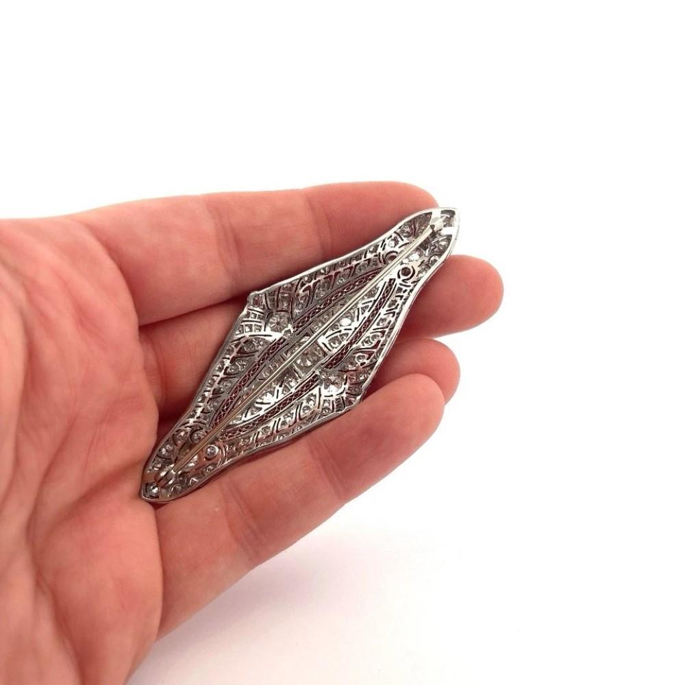 Antike Art Deco Old European Cut 5.48ctw Platinum Natural Diamond Brosche Damen im Angebot