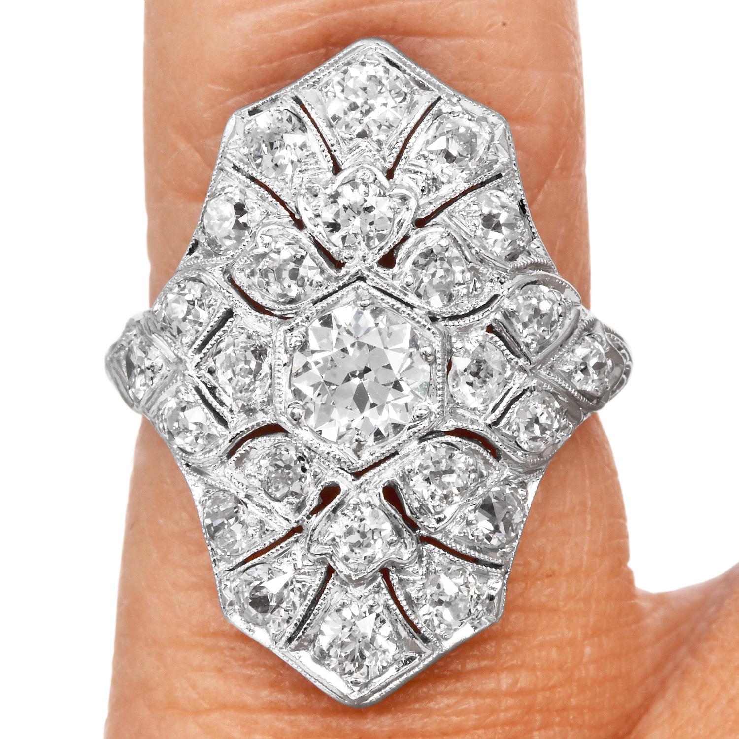 Bague ancienne Art Deco Diamant taille européenne Platine Fligree en vente 2