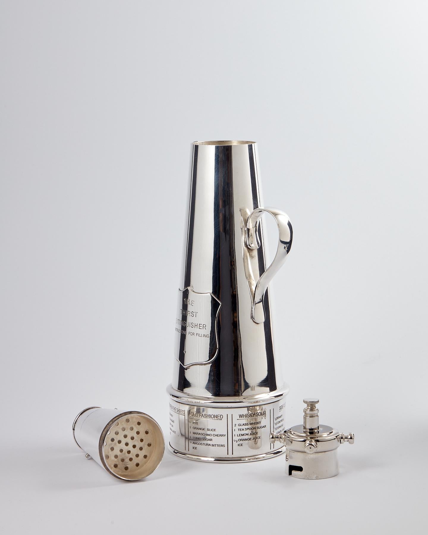 Antiguo Extintor Art Decó Coctelera Mappin & Webb Circa 1930 en venta 1