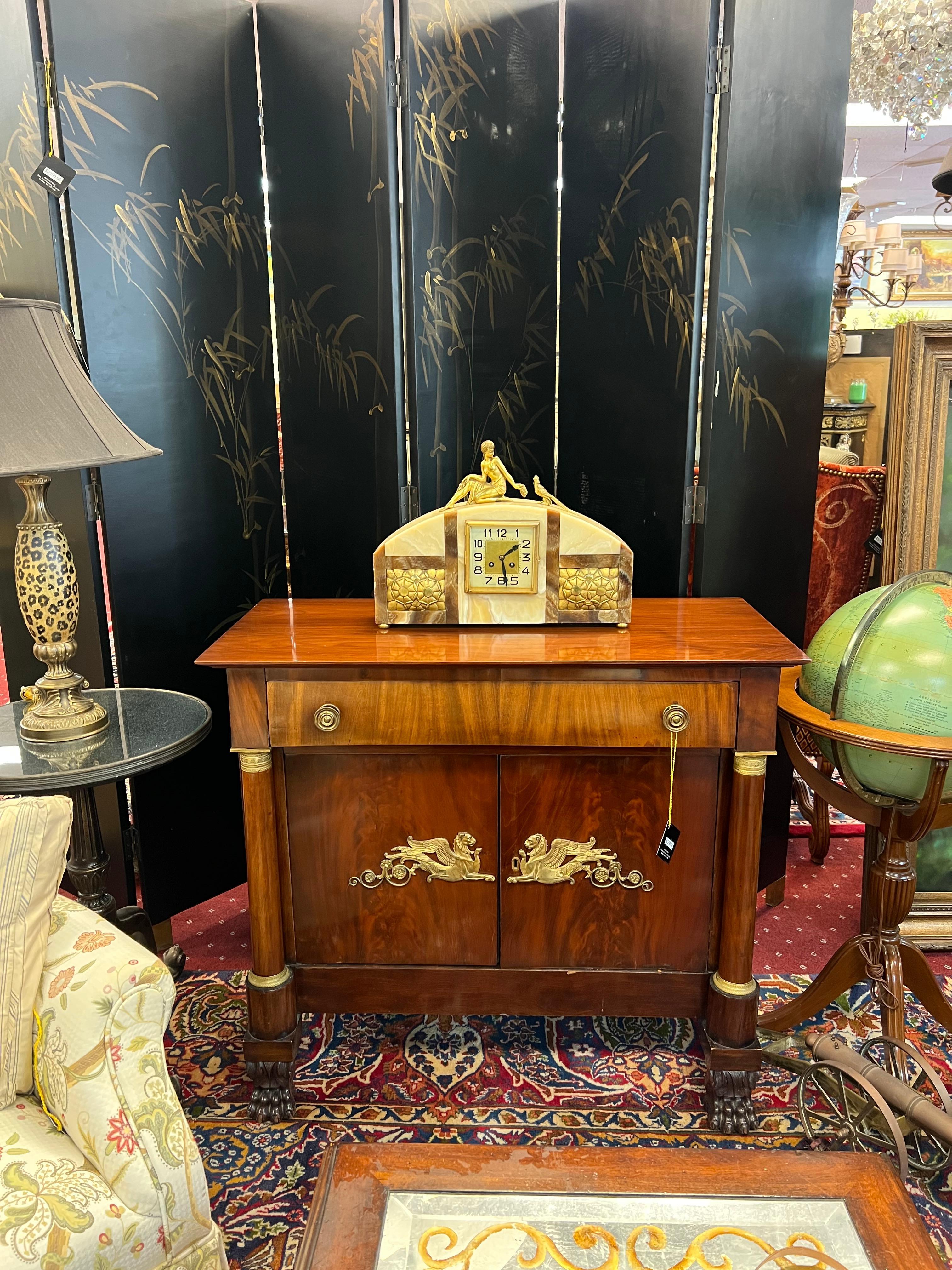 Antique Art Deco Onyx and Marble Tabletop Clock For Sale at 1stDibs