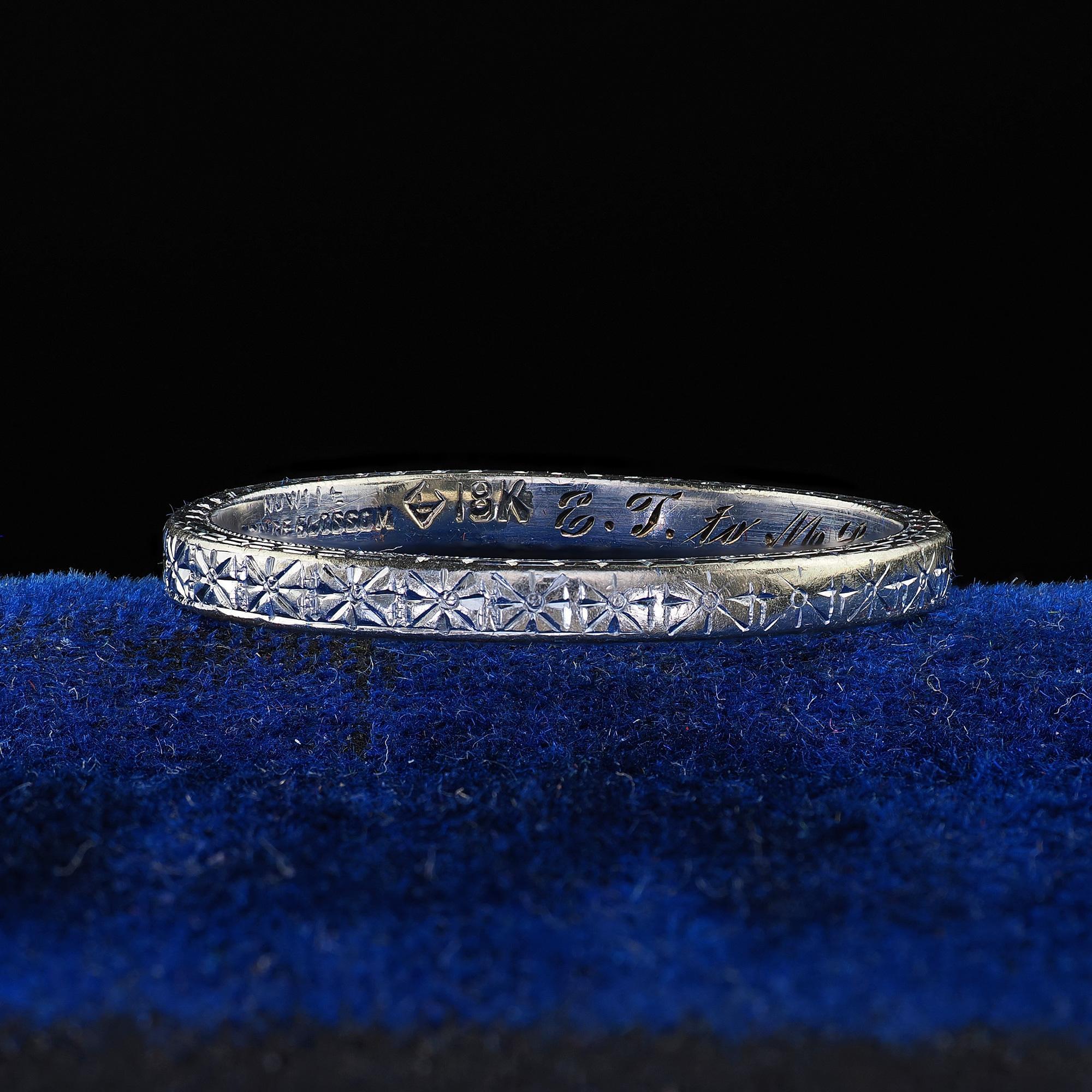 Antique Art Deco Orange Blossom 18K White Gold  Engraved Wedding Band Circa 1928 For Sale 1