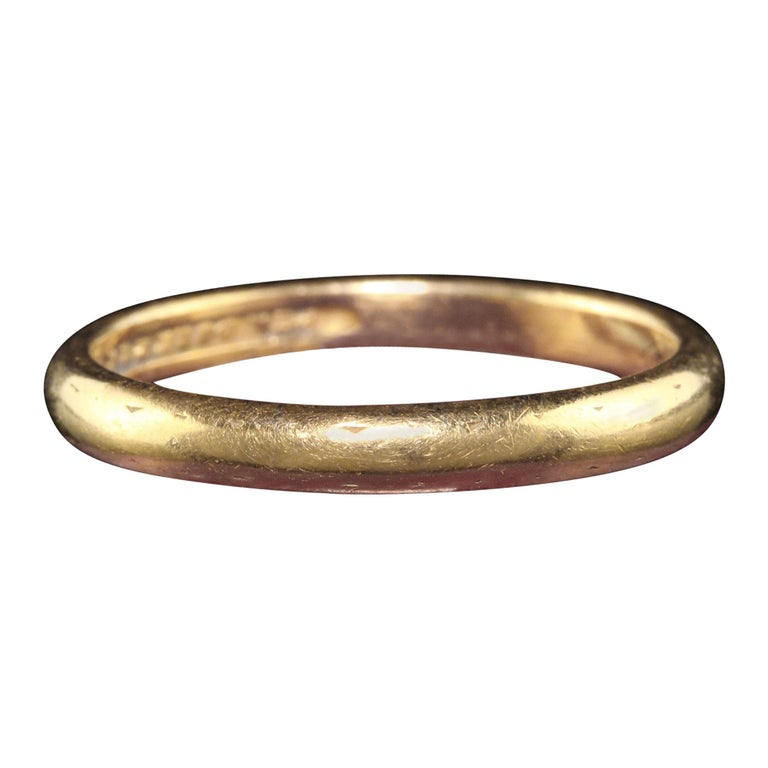 Antique Art Deco Peacock 22K Yellow Gold Engraved Classic Wedding Band at  1stDibs | 22k yellow gold ring, 22k gold wedding band, 22k gold wedding ring