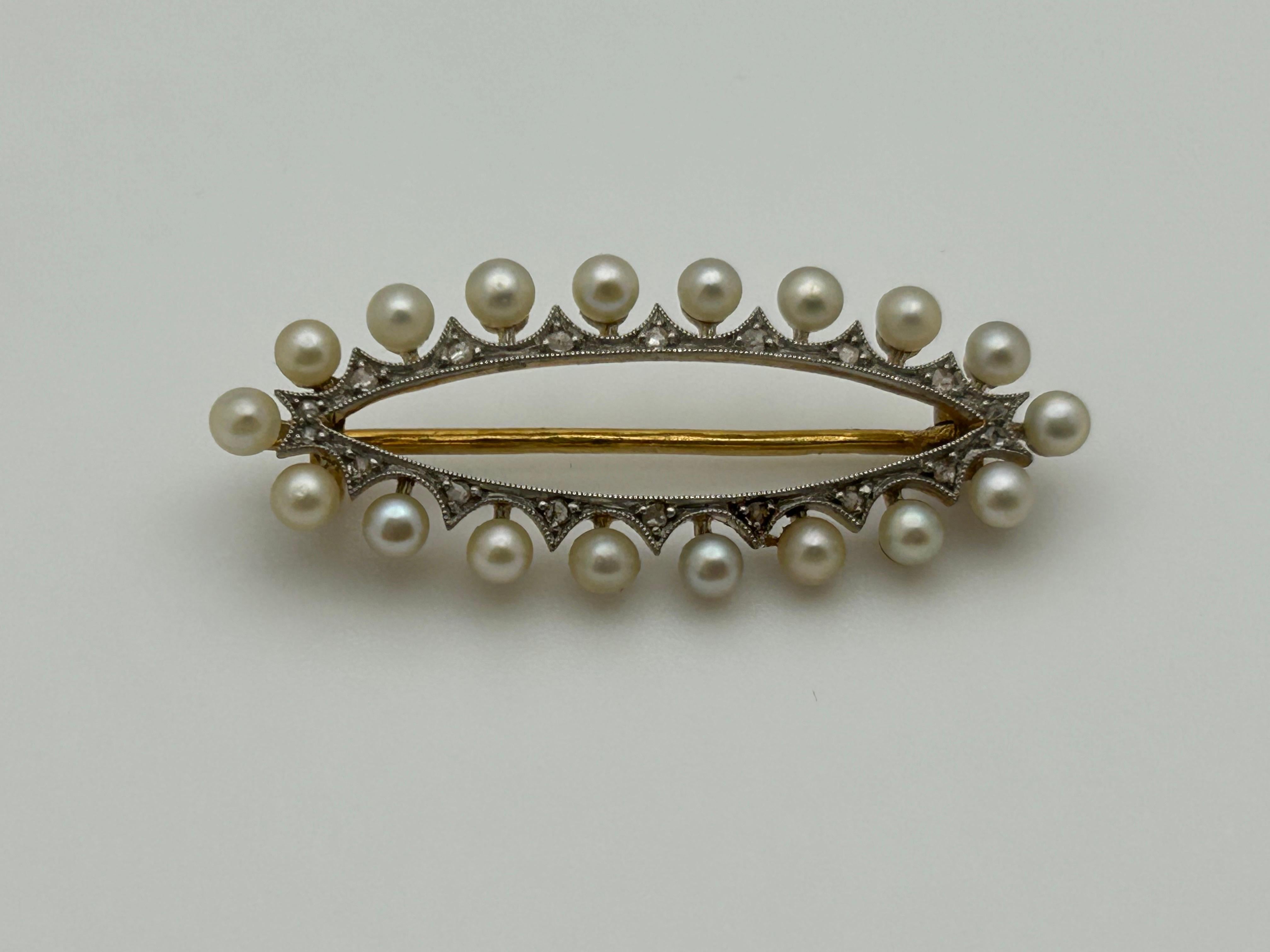 Antique Art Deco Pearl and Diamond 18ct Gold and Platinum Brooch   For Sale 5