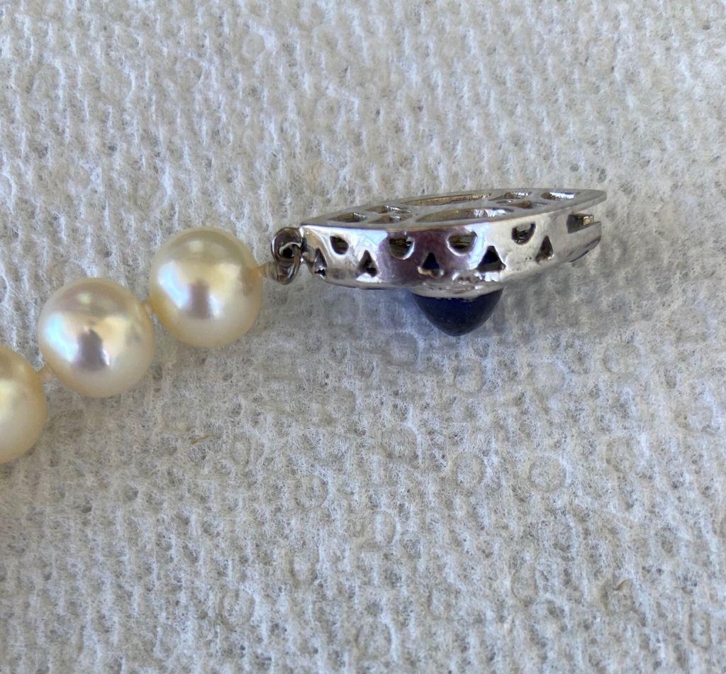Antique Art Deco Pearl Necklace with Sapphire Clasp 4