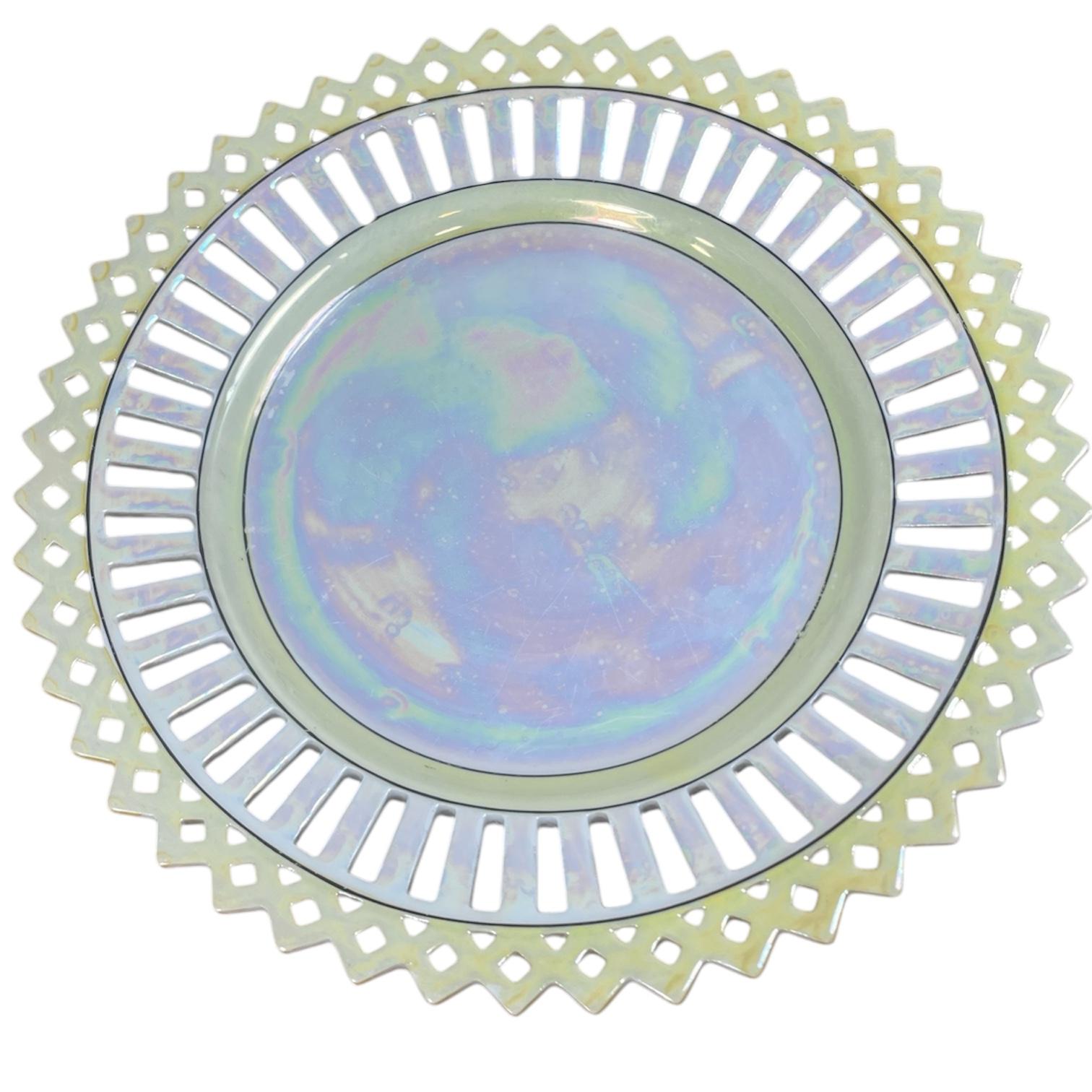 Art déco Arte Antiques OF PEARLS Plaque de perles avec garde perforée en vente