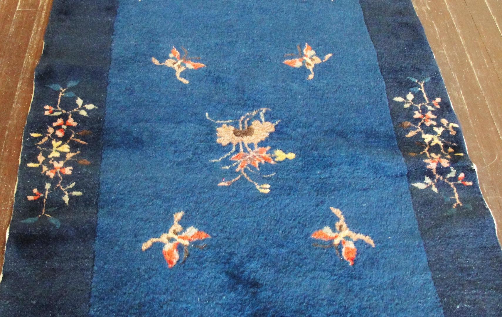Antique Art Deco/ Peking Chinese Rug In Excellent Condition For Sale In Evanston, IL