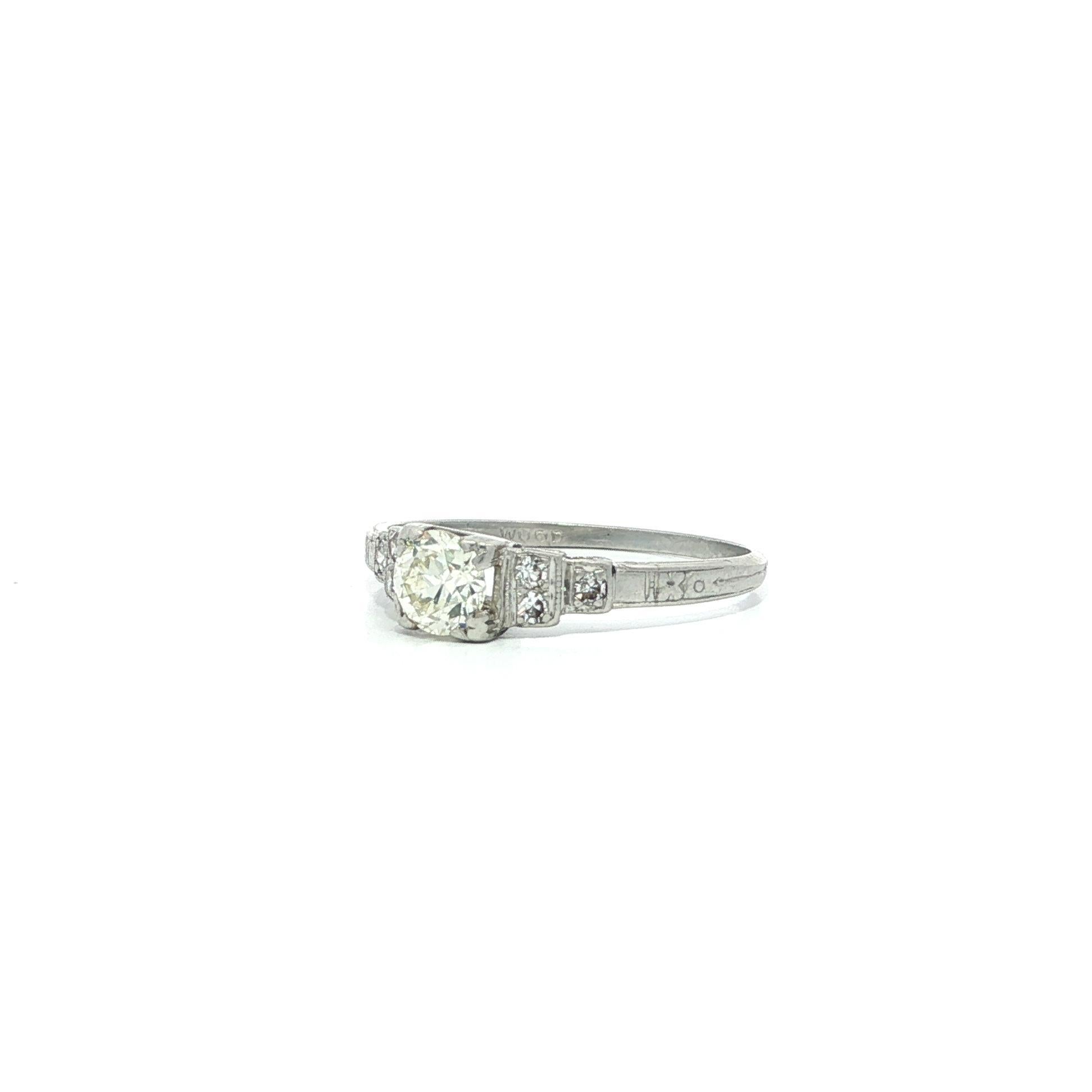 Anello in platino Art Deco 0,34ctw Old Cut Diamond Dainty Step Sides in vendita 1