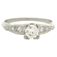 Bague de fiançailles classique en platine Arte Antiques 0.37ctw Diamond Promise