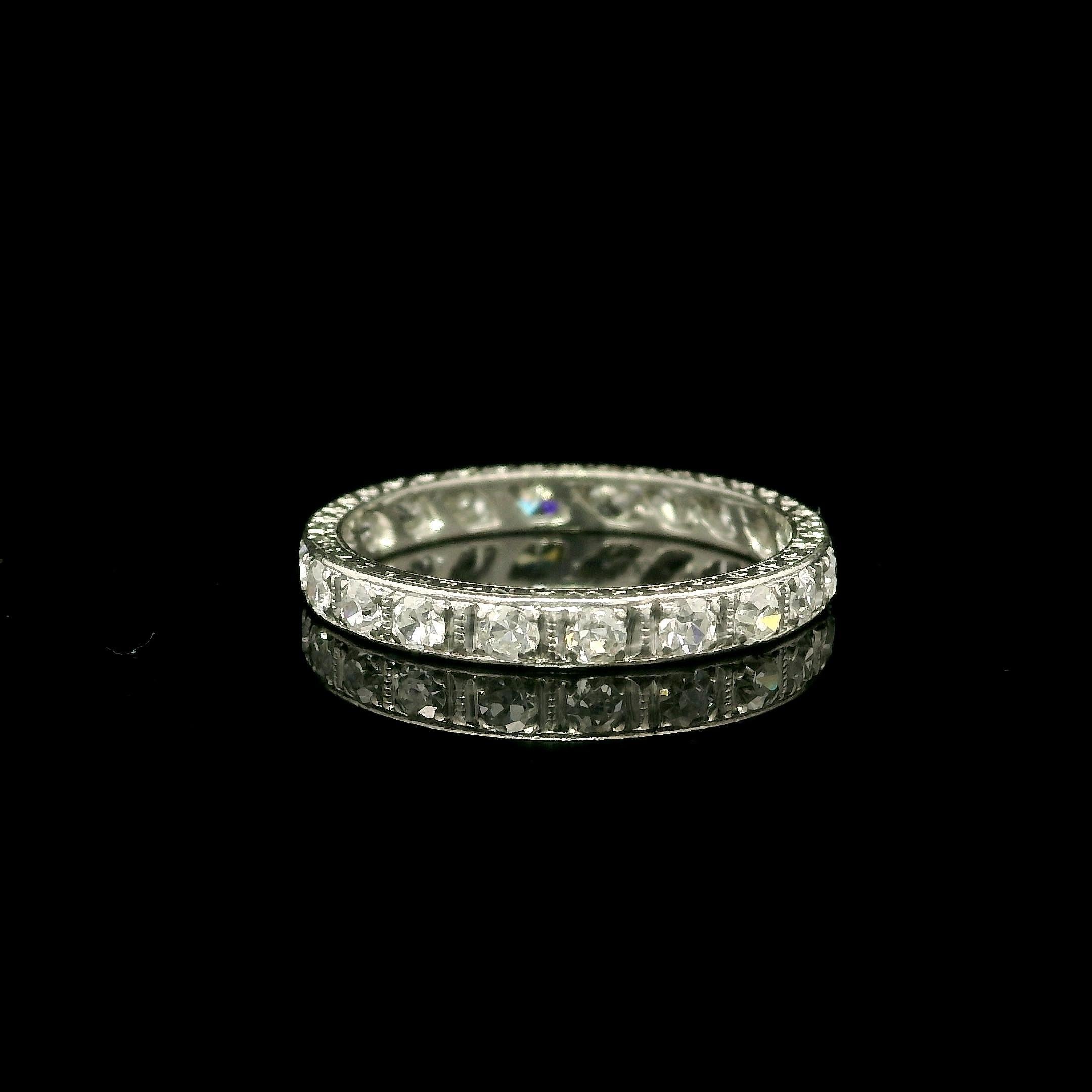 Antique Art Deco Platinum 0.65ct Diamond Hand Engraved Eternity Band Ring sz 5.5 In Excellent Condition For Sale In Montclair, NJ
