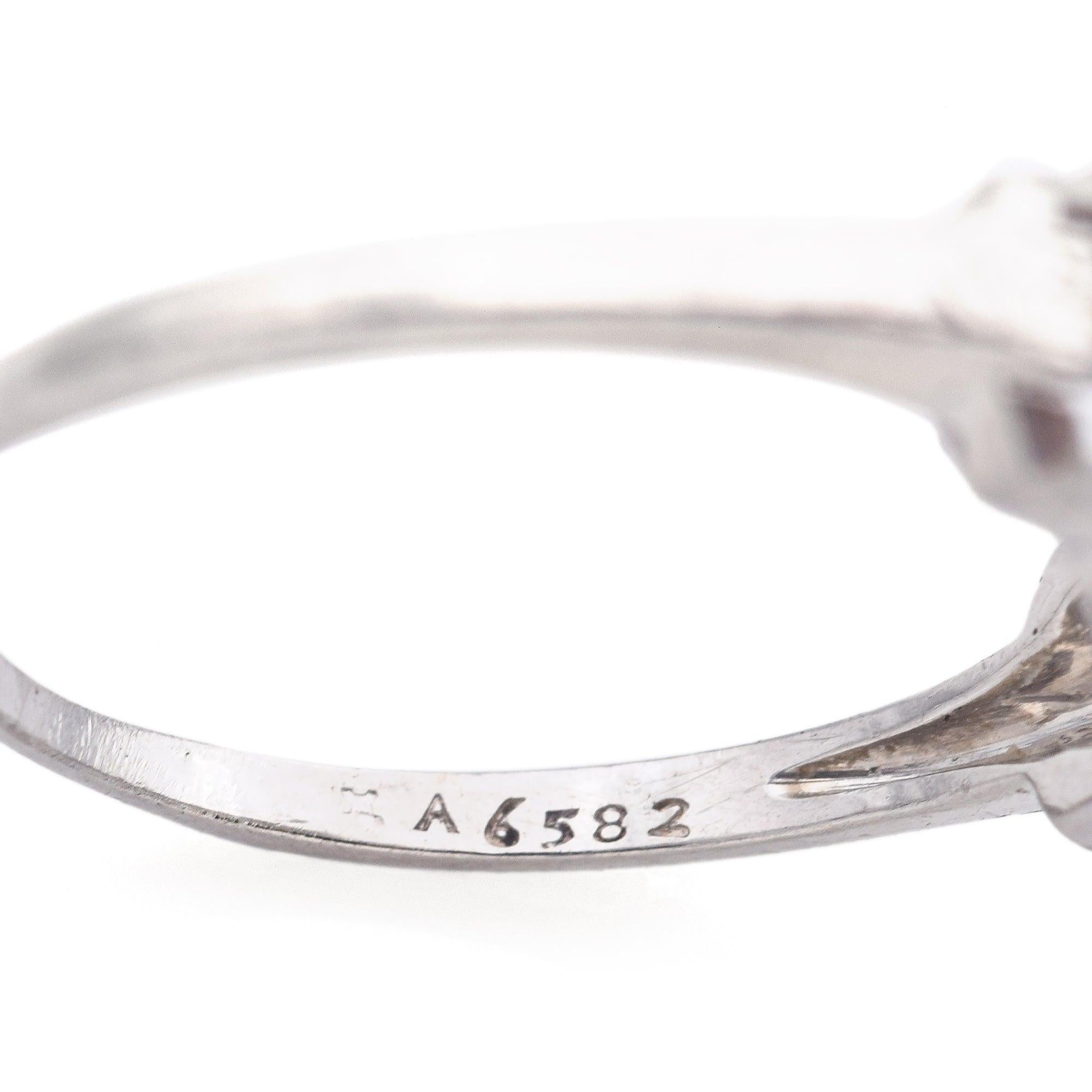 Anello di fidanzamento antico in platino Art Deco con diamante da 0,70tcw in vendita 2