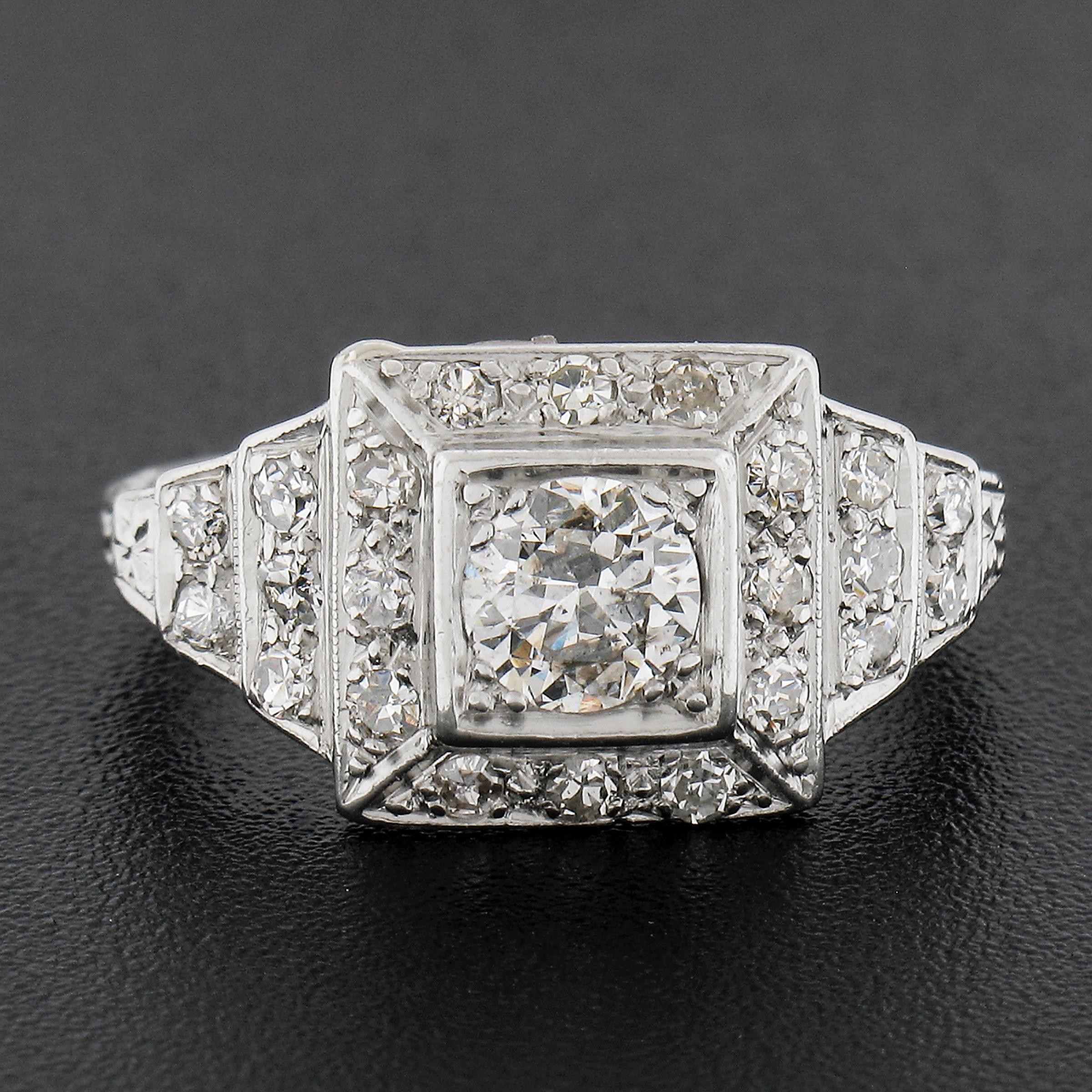 Antiker Art Deco Platin 0,79 Karat Altschliff Pavé gefasster Diamant Step Pyramidenring (Art déco)