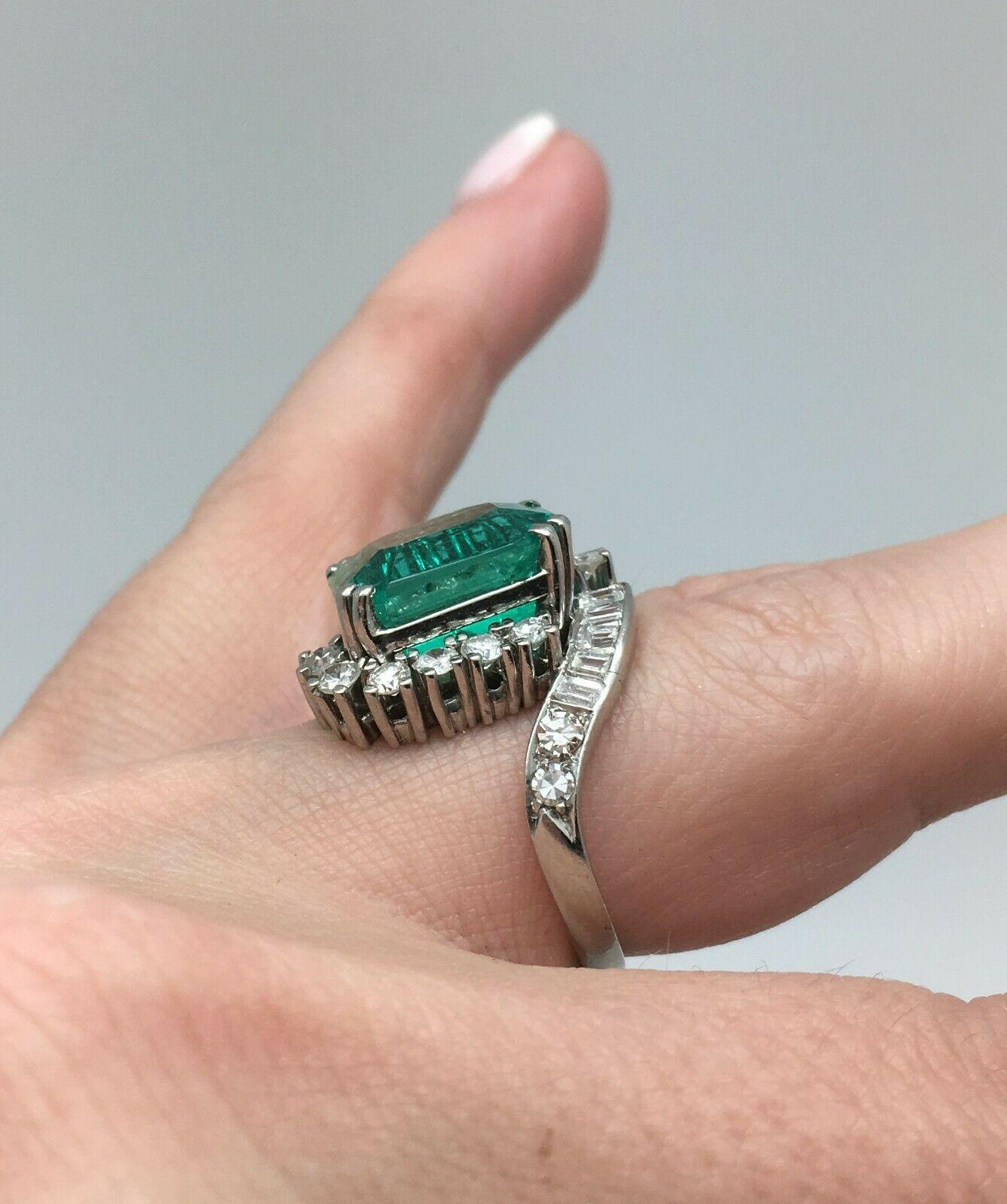 Emerald Cut Art Deco Platinum 10.20 Carat Colombian Emerald Diamond Engagement Ring For Sale