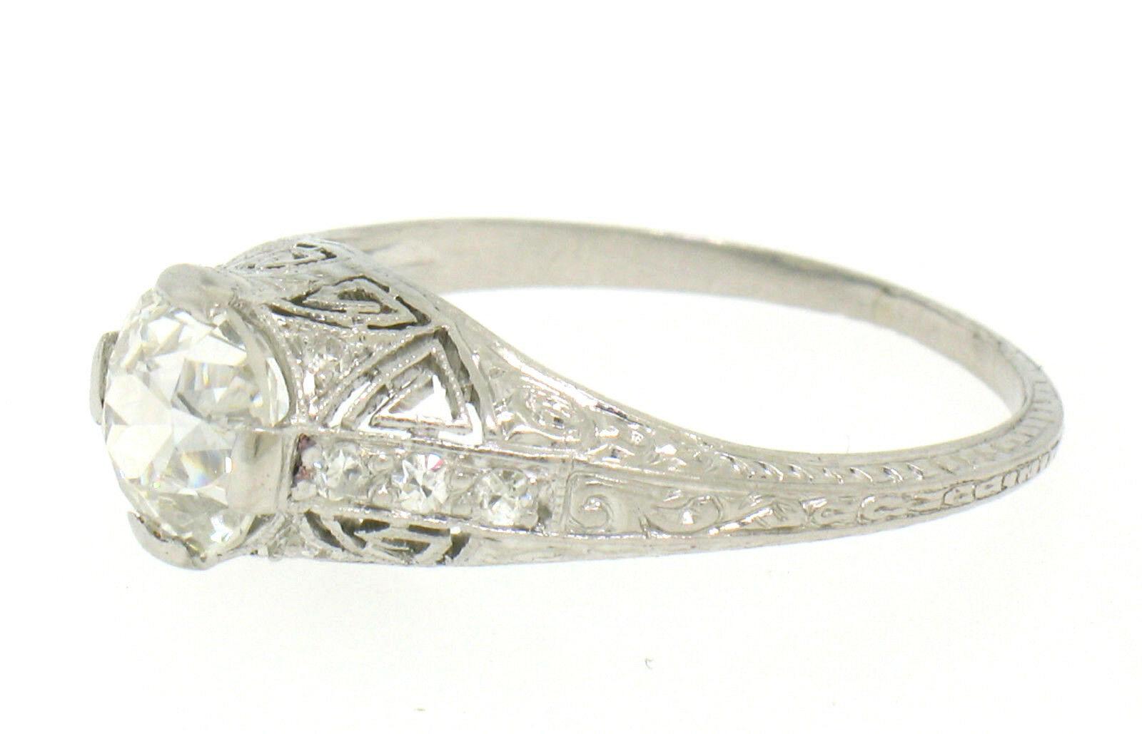 Antique Art Deco Platinum 1.18ct GIA Diamond Etched Filigree Engagement Ring In Good Condition For Sale In Montclair, NJ