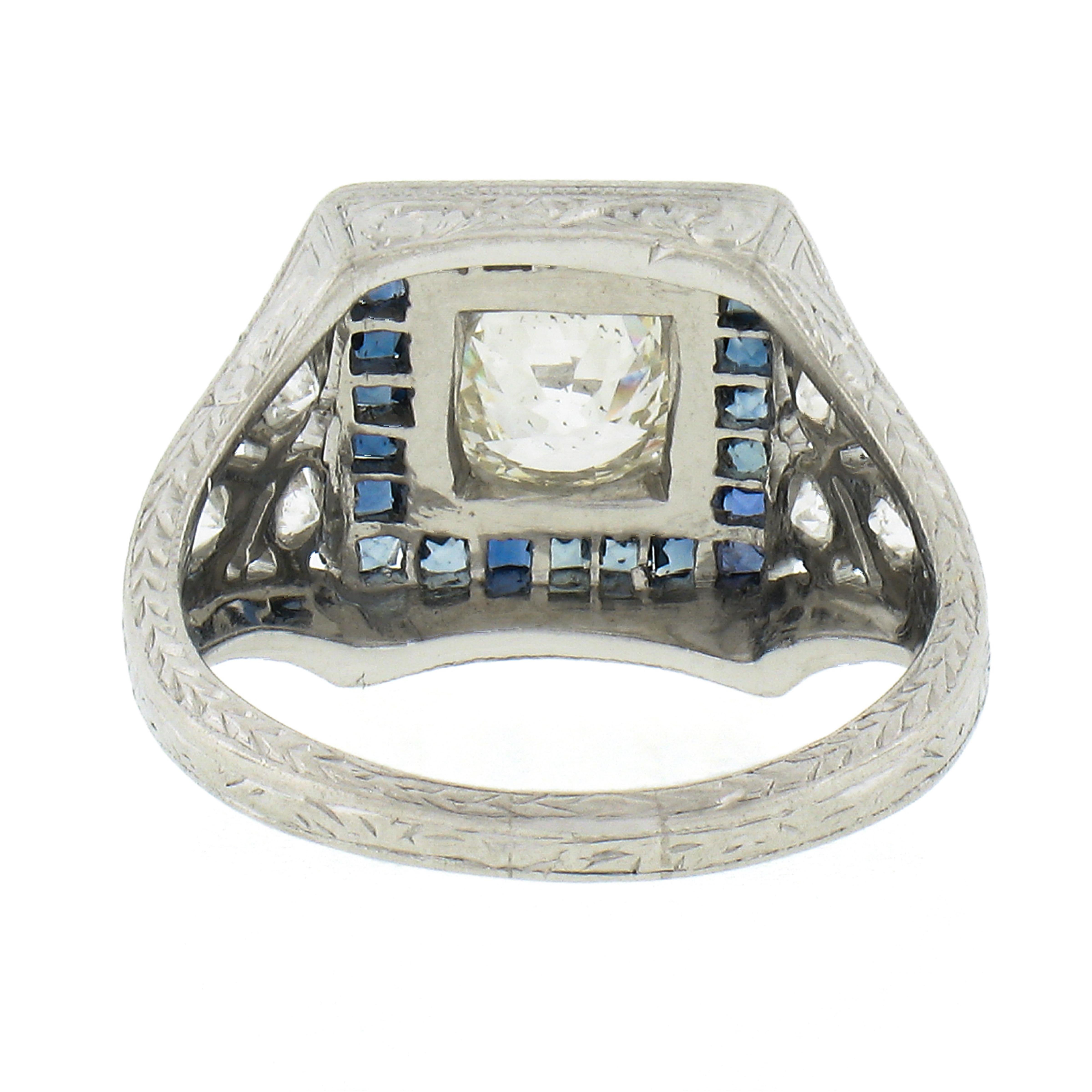 Bague de fiançailles Art déco ancienne en platine avec diamants et saphirs européens 1,42 carat en vente 2