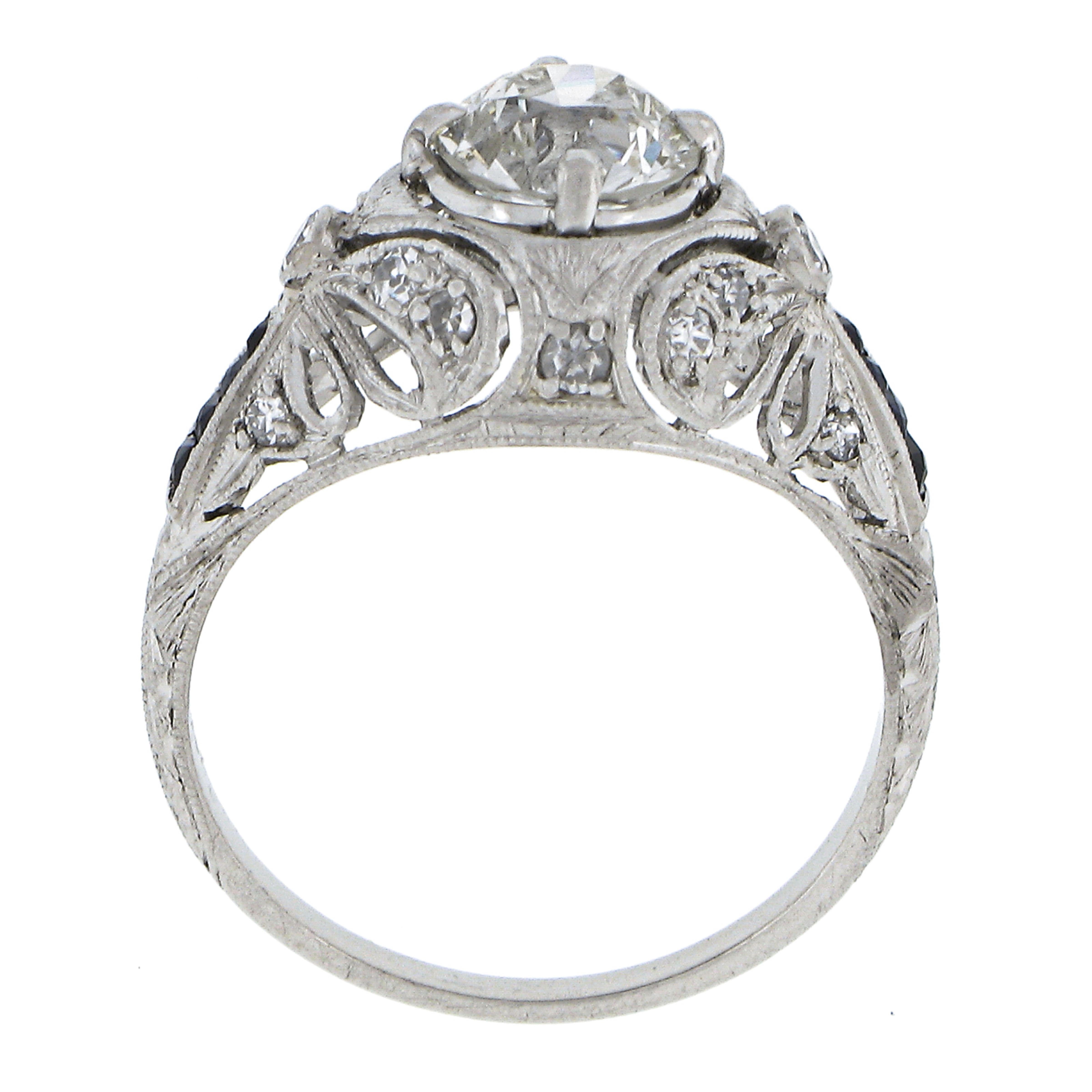 Antiker Art Deco Platin 1,54 Karat Diamant Französischer Saphir Band Verlobungsring im Angebot 1