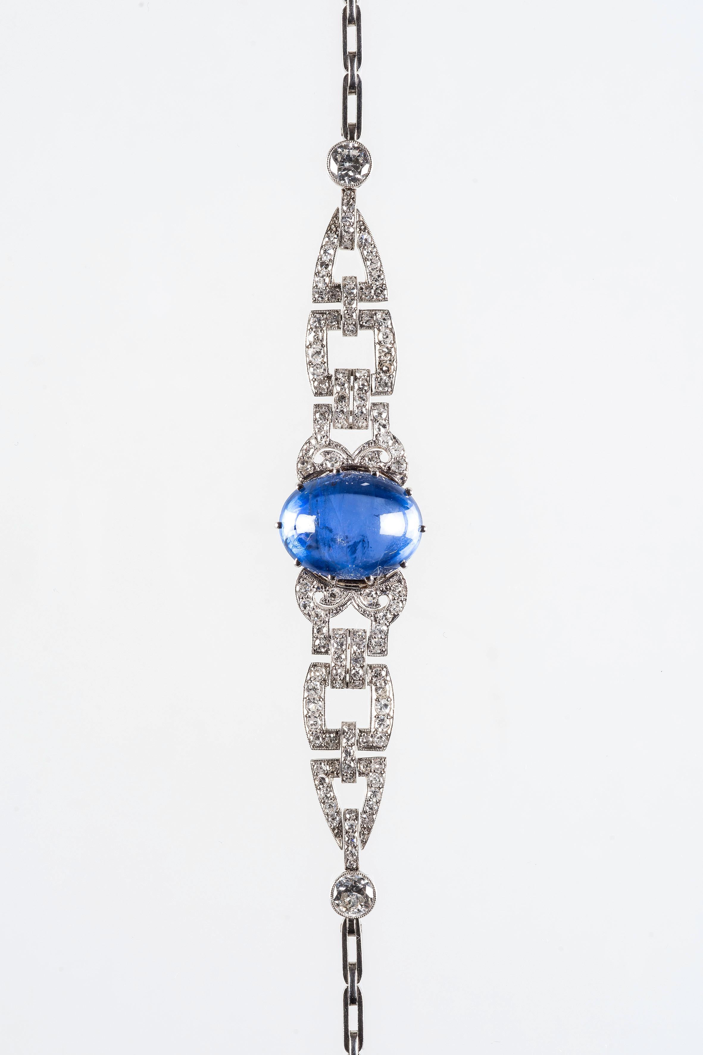 Antique Art Deco Platinum 16, 34 Carat No Heat Sapphire 2.4 Ct Diamond Bracelet In Good Condition For Sale In Munich, Bavaria