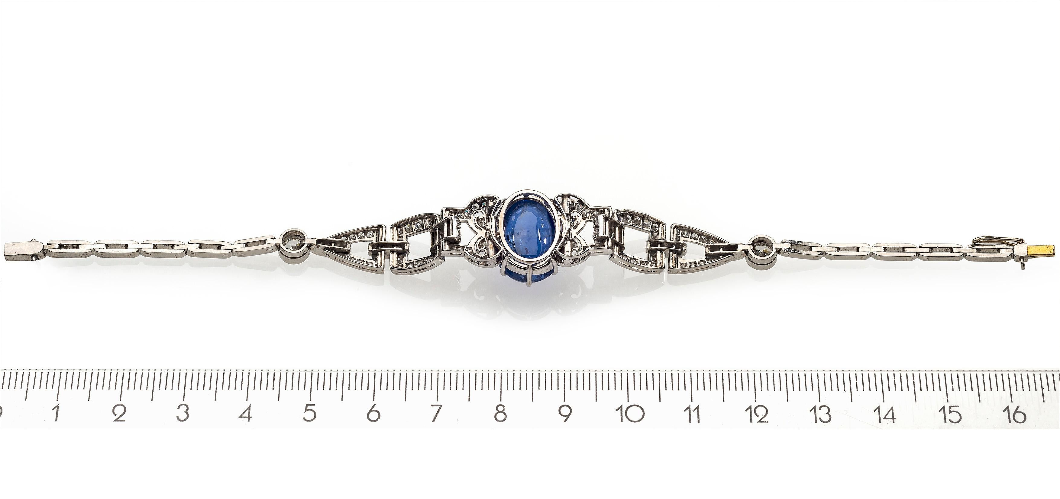 Women's Antique Art Deco Platinum 16, 34 Carat No Heat Sapphire 2.4 Ct Diamond Bracelet For Sale