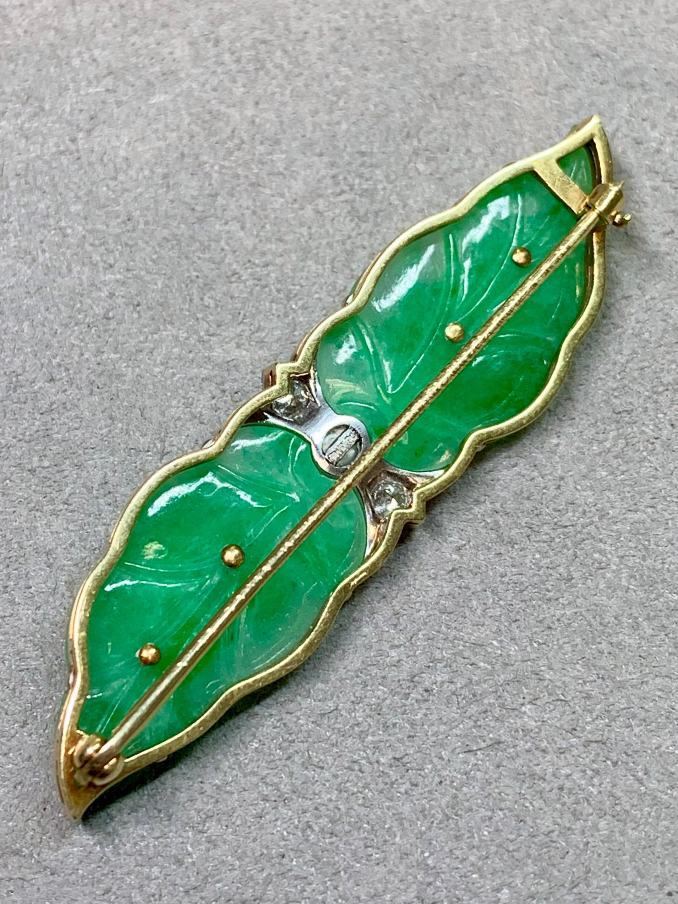 Antike Art Deco Platin 18K Old European Diamond Carved Jade Perle Blatt Brosche im Zustand „Gut“ im Angebot in Winter Springs, FL