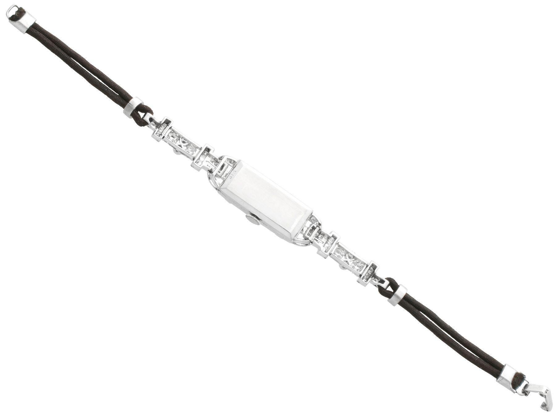 Antike Art-Déco-Cocktailuhr aus Platin mit 2,97 Karat Diamanten, um 1930 für Damen oder Herren