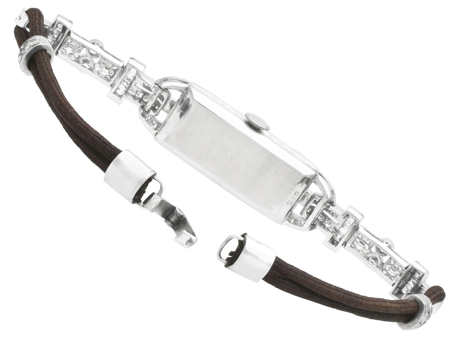 Antike Art-Déco-Cocktailuhr aus Platin mit 2,97 Karat Diamanten, um 1930 2
