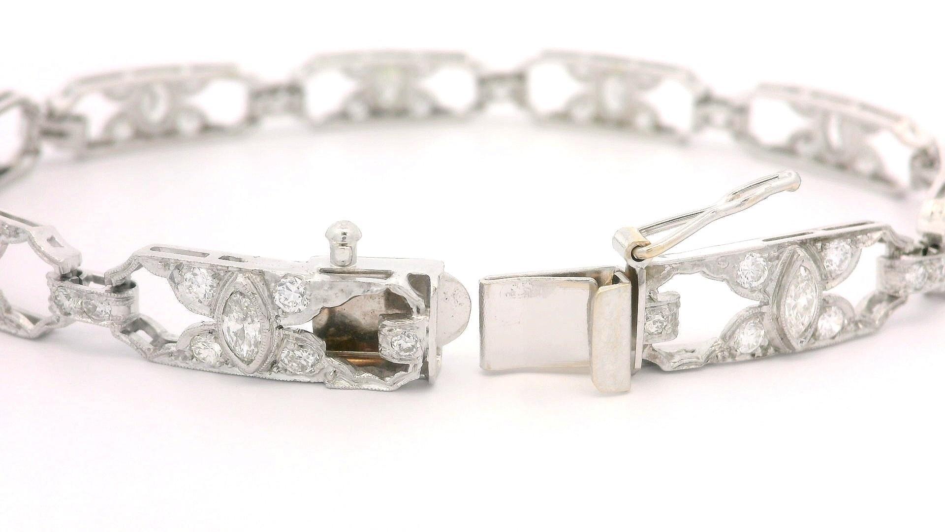 Antiguo Art Decó Platino 3.20ctw Corte Antiguo Diamante Marquesa Pulsera Abierta en venta 5