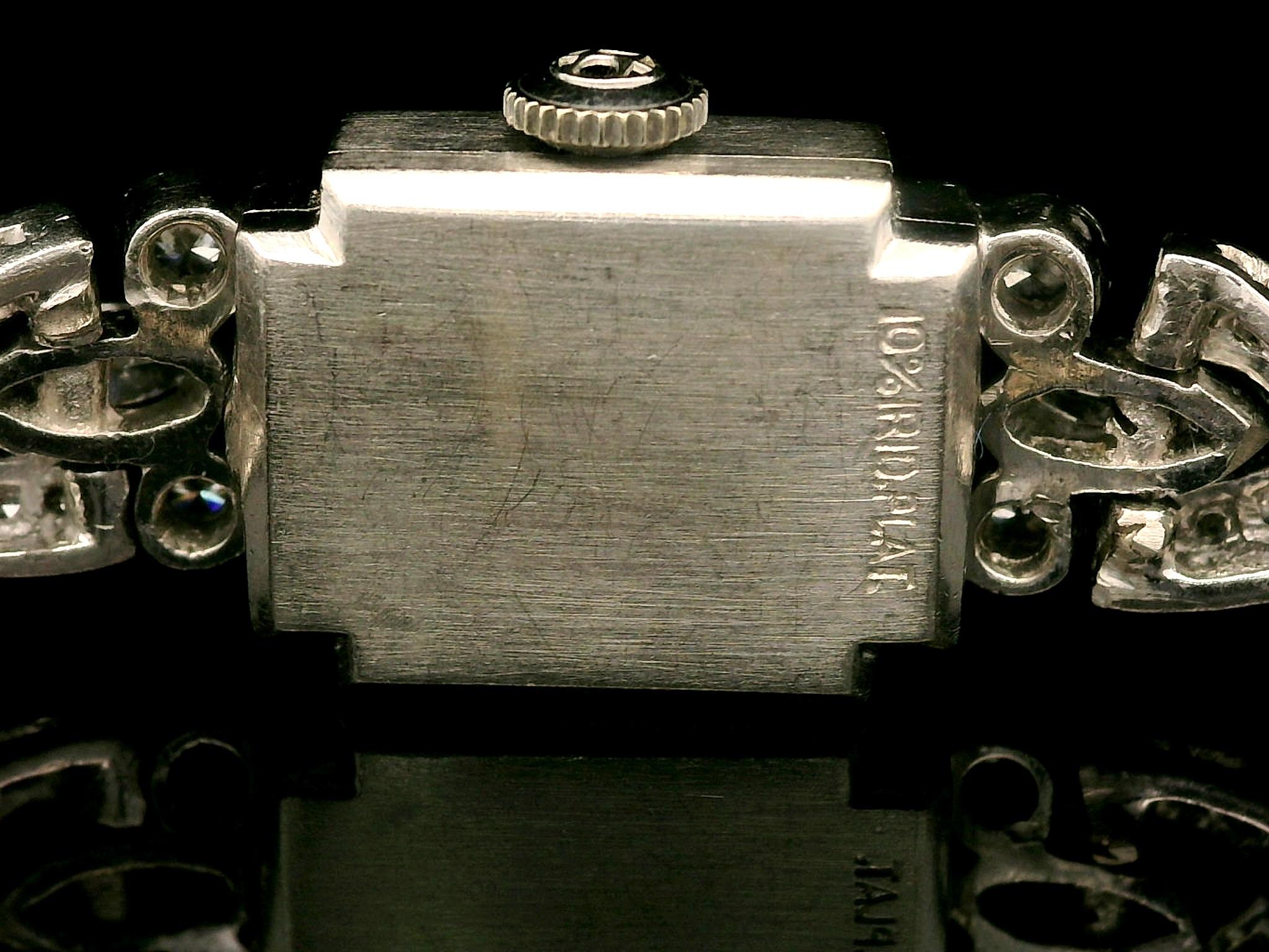 --Piedra(s):--
(95) Diamantes auténticos naturales - talla redonda antigua - engastados con bisel y pavé - color G/H - claridad VS1/VS2 - 1,98ctw (aprox.)
(12) Diamantes auténticos naturales - talla baguette - engastados en canal - color G/H -