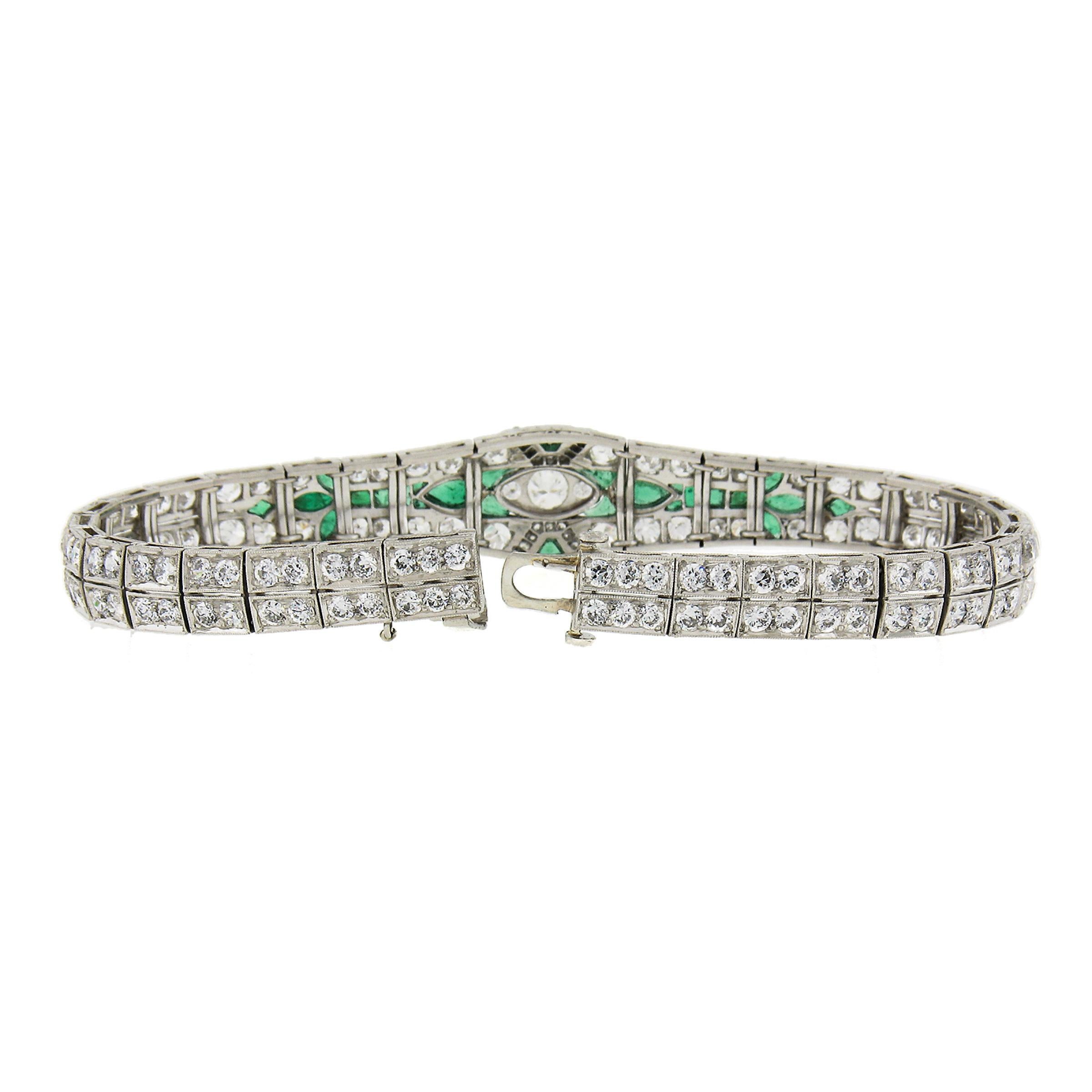 Antique Art Deco Platinum 9.5ctw Old European Diamond & Emerald Flower Bracelet For Sale 1