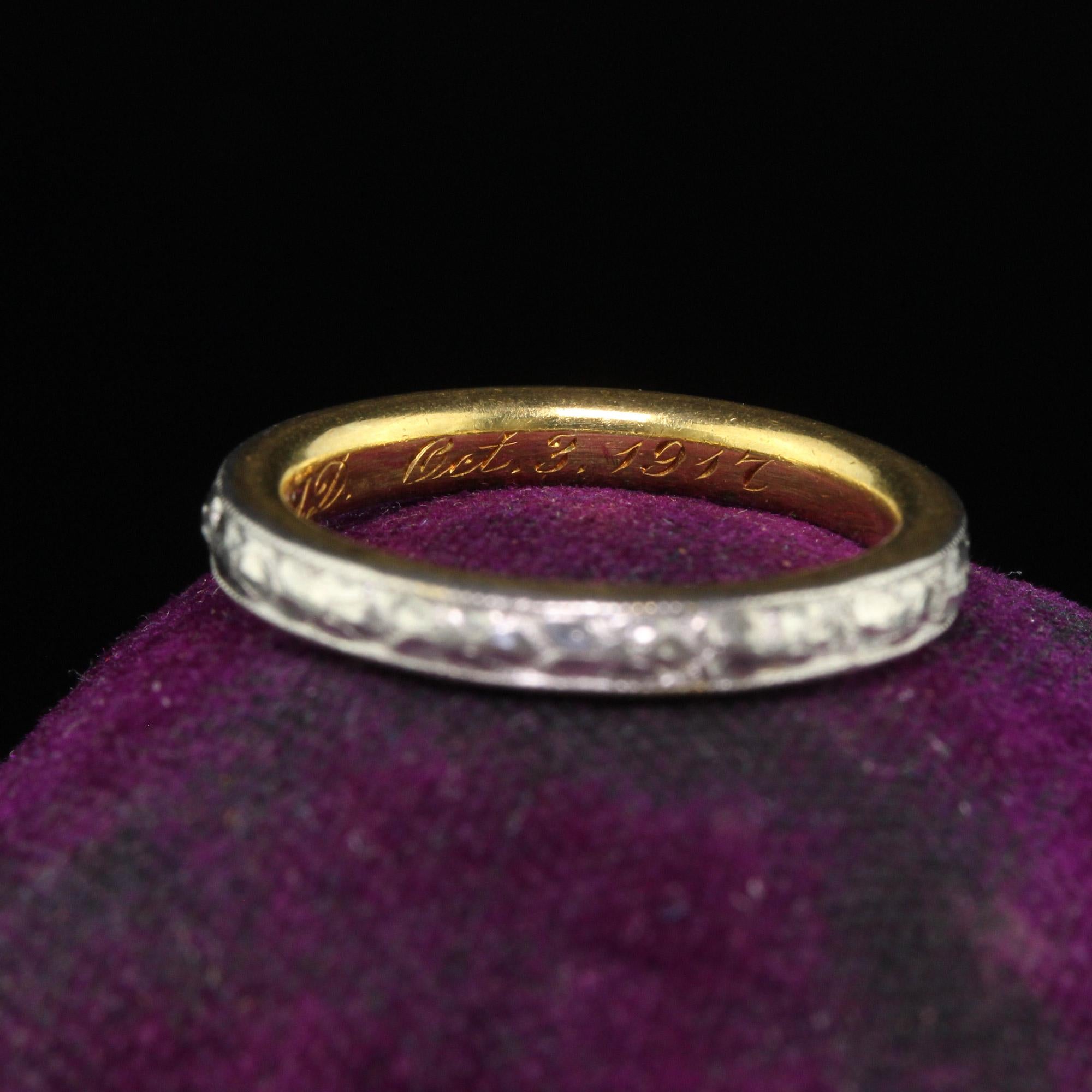 Antique Art Deco Platinum and 18K Gold Engraved Wedding Band Circa 1917 - Size 5 For Sale 1