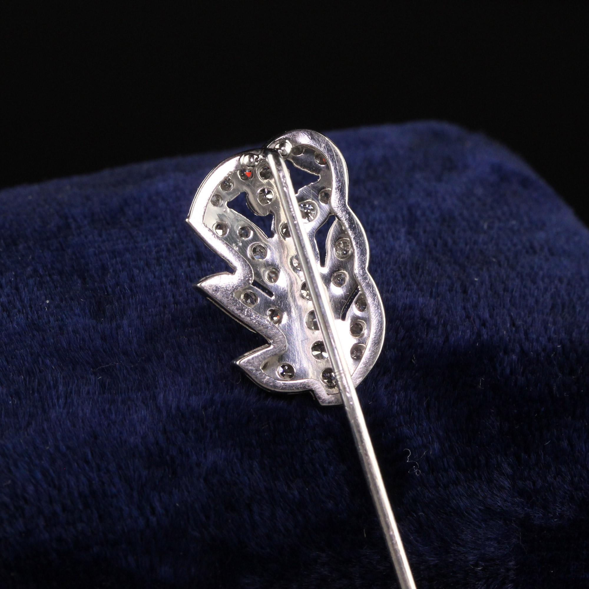 Antique Art Deco Platinum and 18K White Gold Old Euro Diamond Floral Stick Pin In Good Condition In Great Neck, NY
