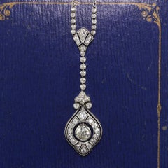 Pendentif filigrane Art déco ancien en platine et argent avec diamants européens anciens